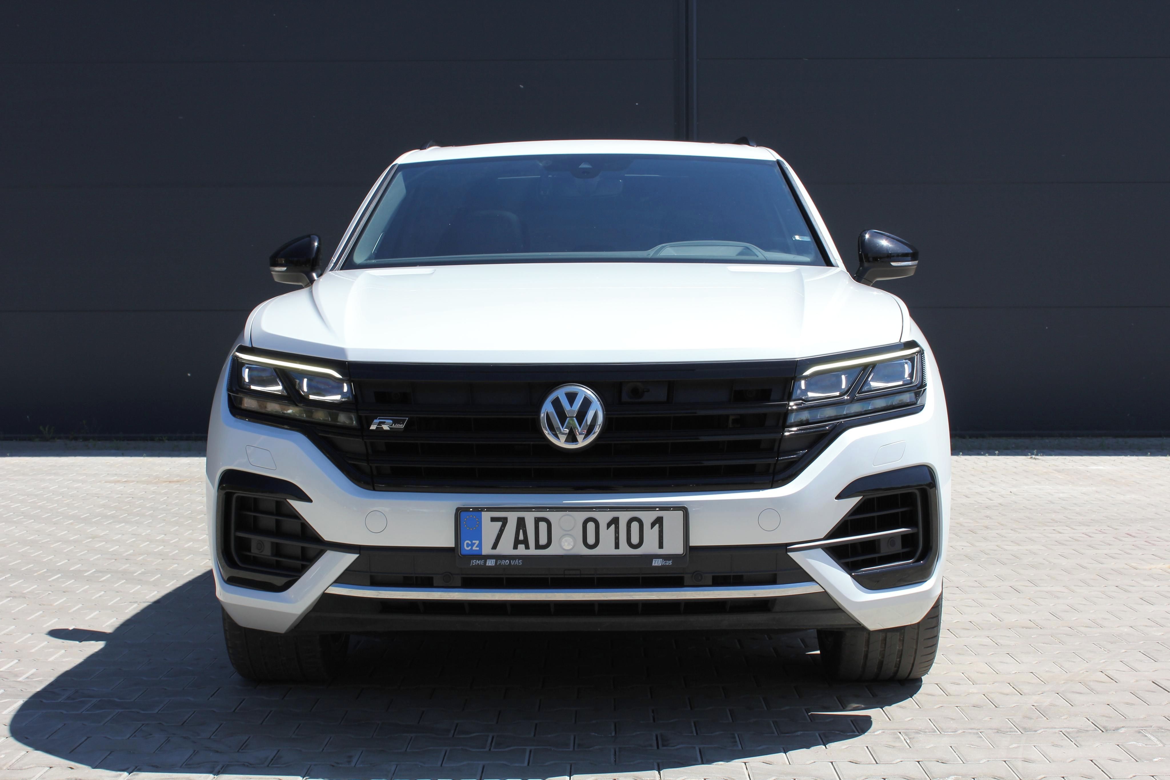 Volkswagen Touareg, servisovano prvni majitel - fotka 2