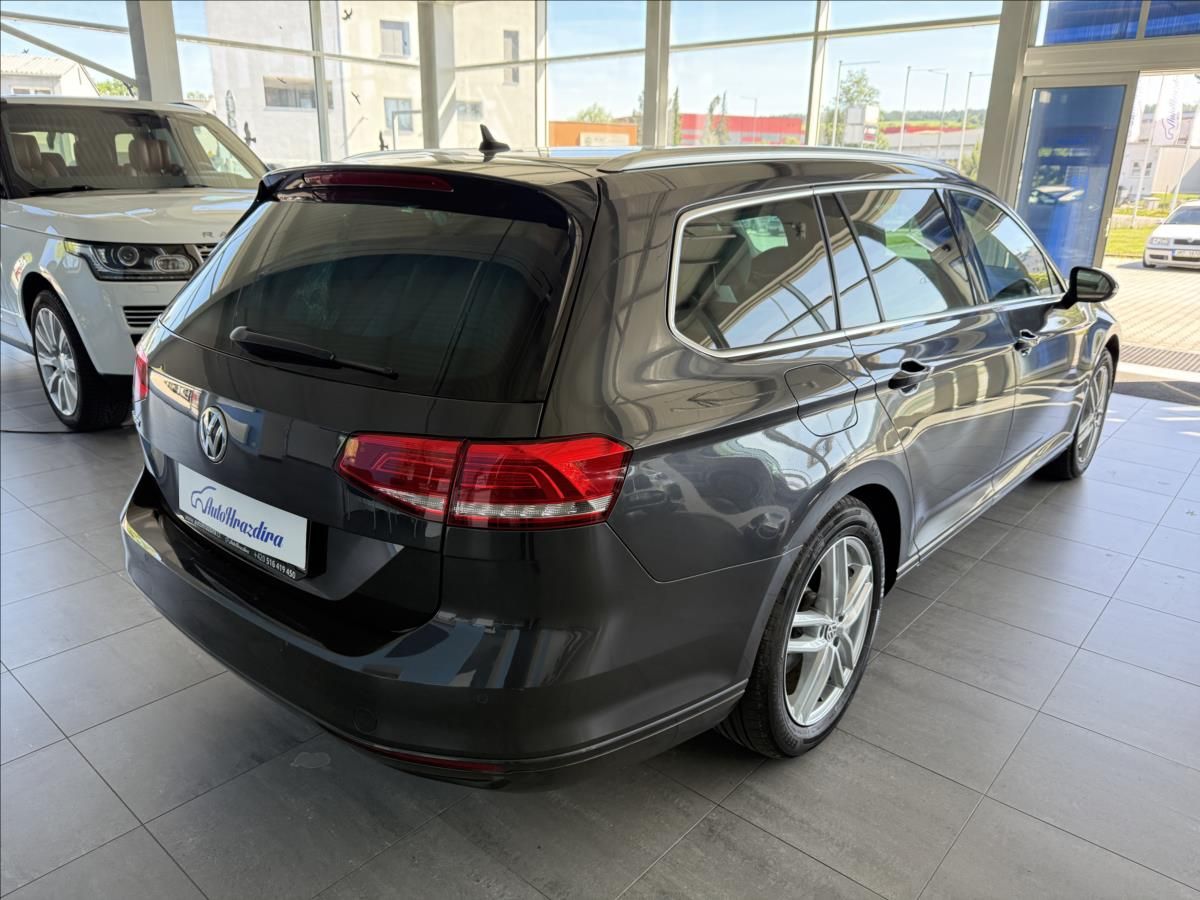 Volkswagen Passat, 2,0   TDI 110kW,SERVISNÍ KNÍŽK - fotka 6