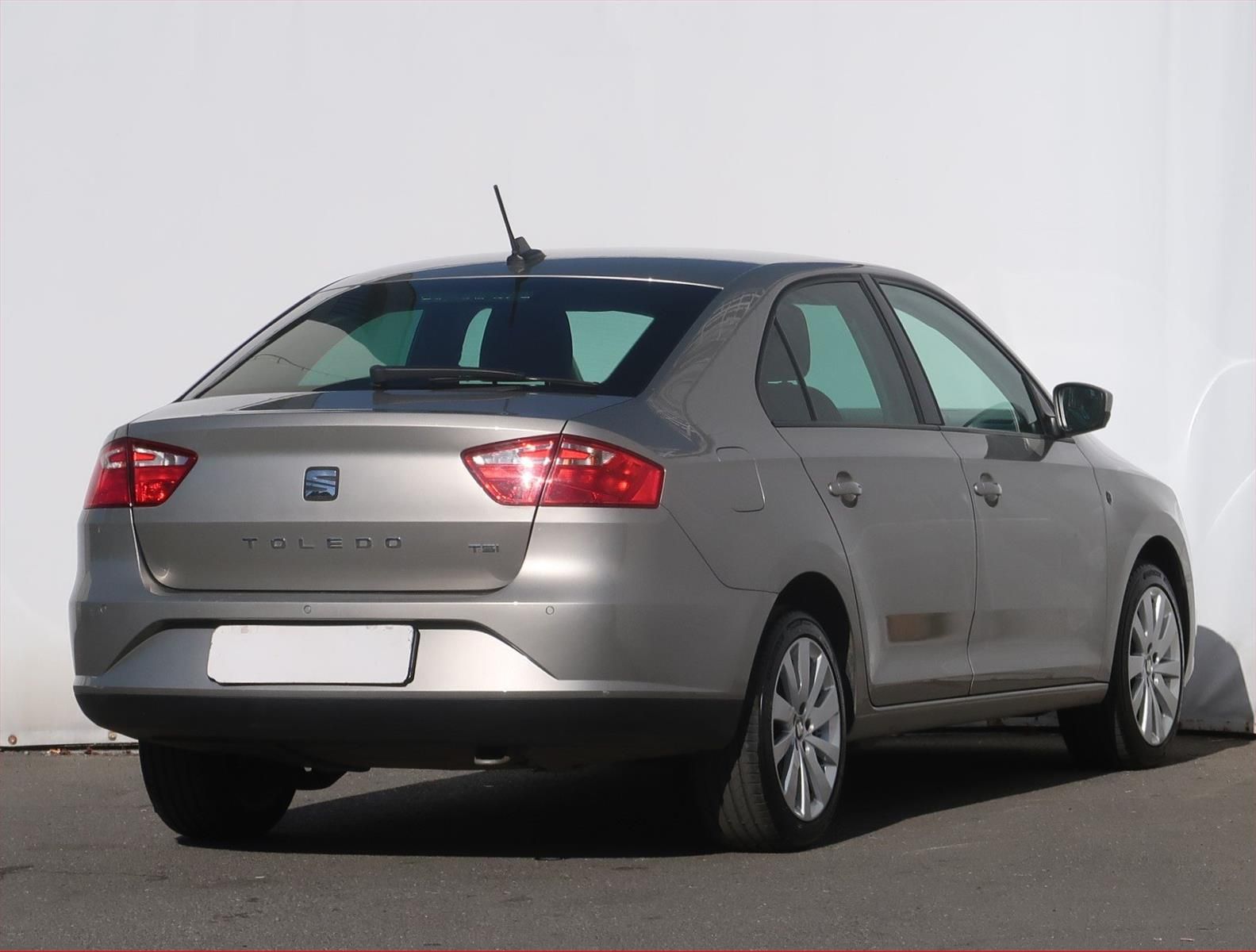 Seat Toledo, 1.2 TSI, Navi - fotka 5