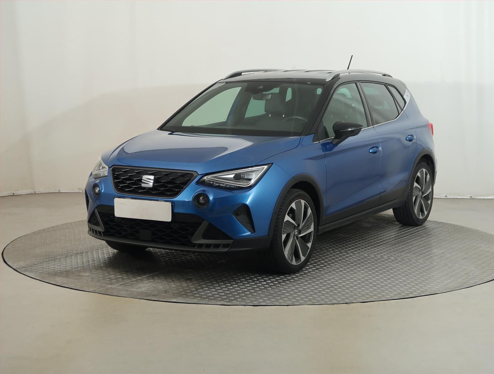 Seat Arona, 1.0 TSI, FR, Serv.kniha, Kůže - fotka 2