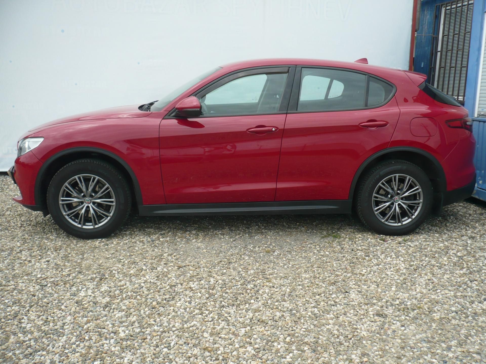 Alfa Romeo Stelvio, 2.0T Q4 Kamera Klima - fotka 4