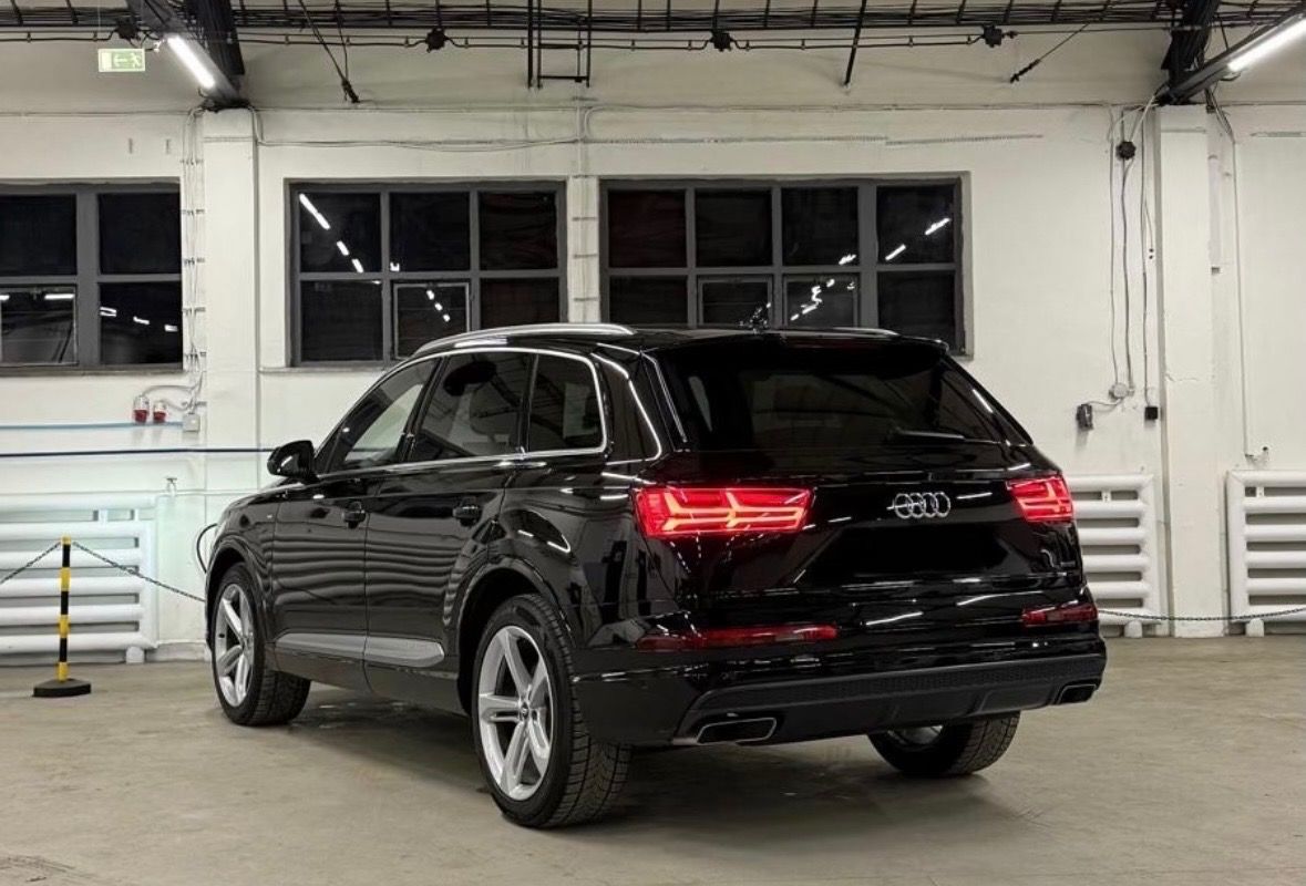 Audi Q7, Sline 3.0 TDi Quattro - fotka 6