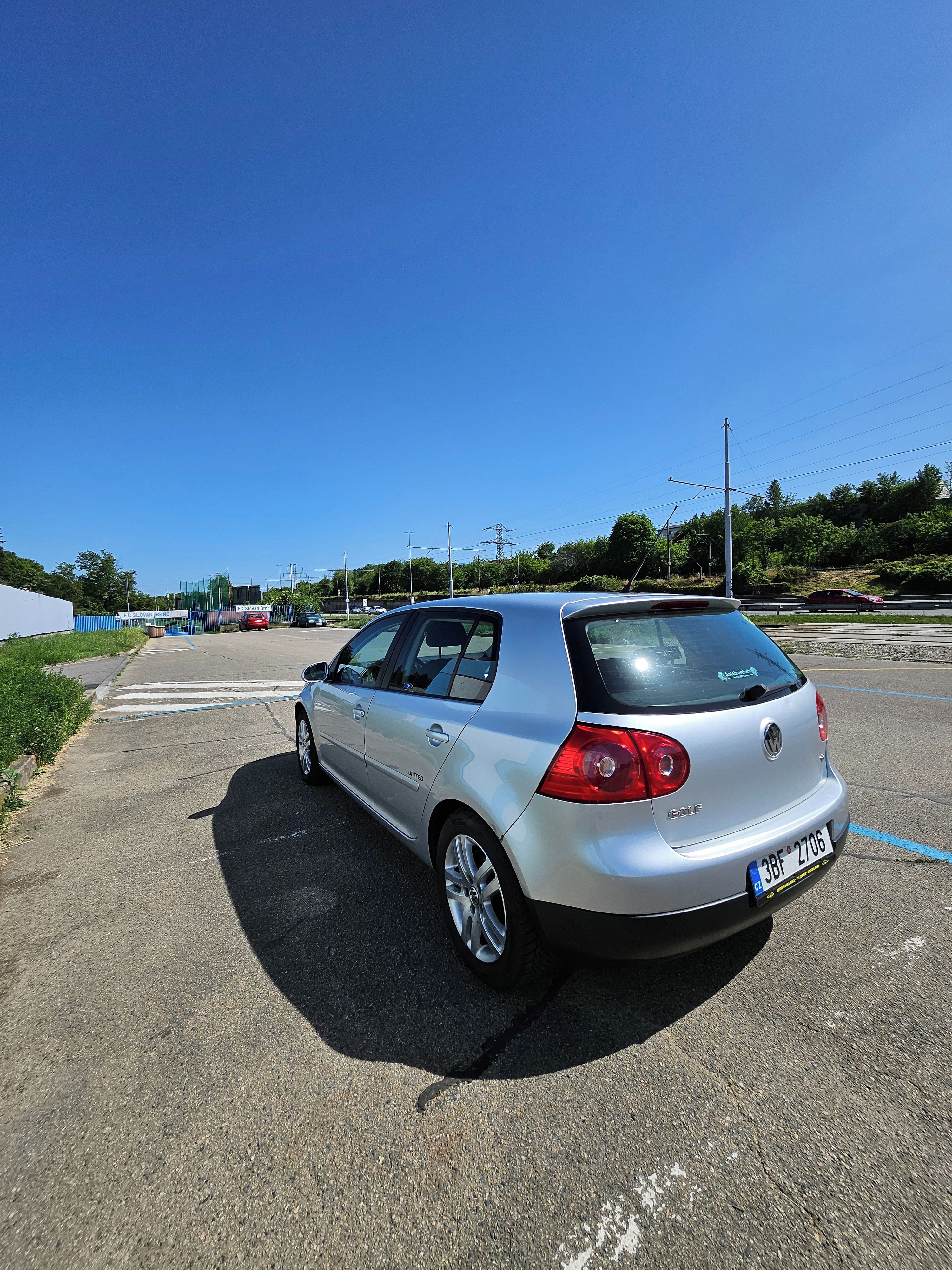 Volkswagen Golf, 1.6 MPI + LPG, nová STK - fotka 6