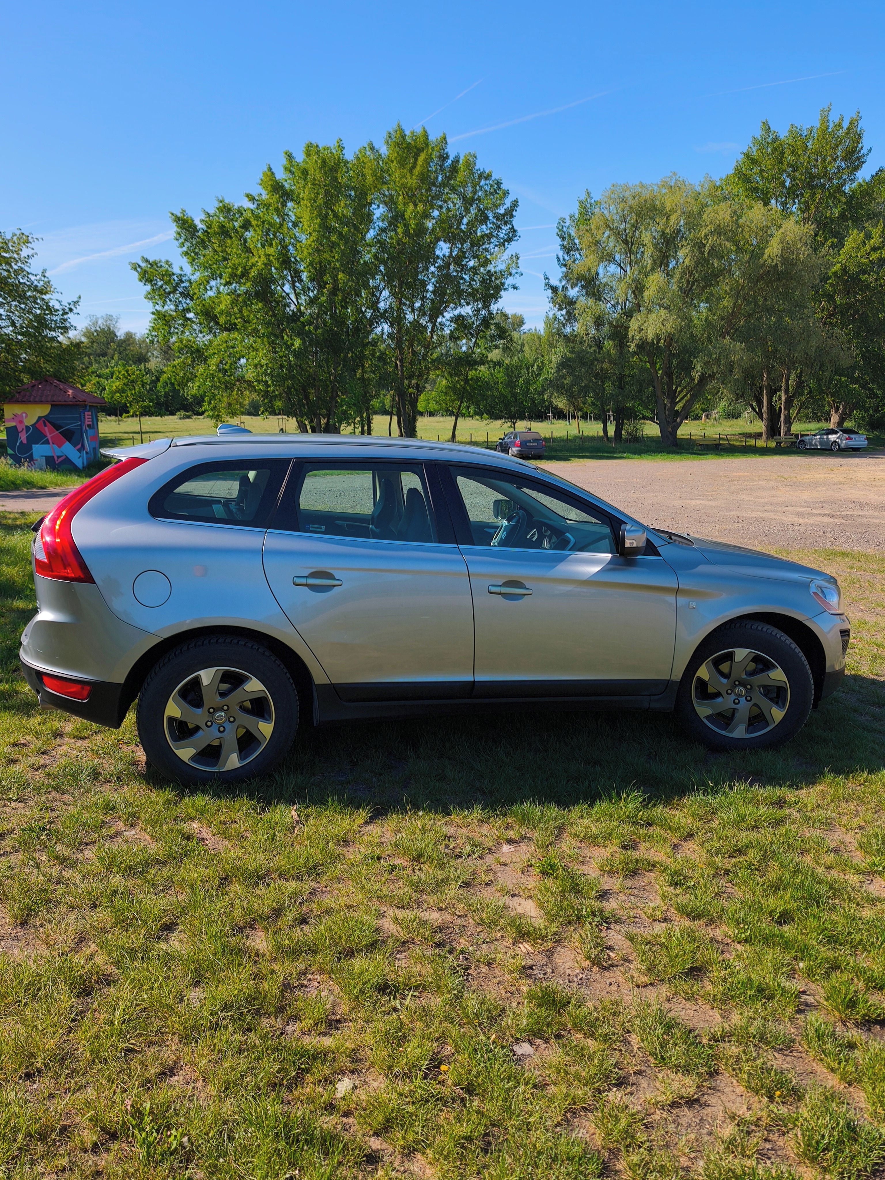 Volvo XC60 - fotka 3