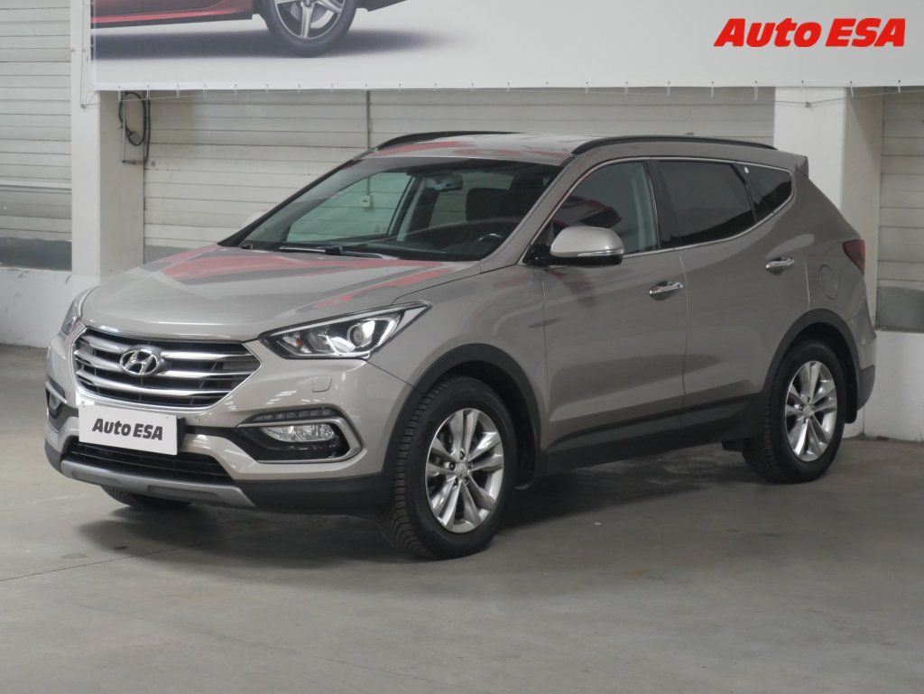 Hyundai Santa Fe, 2.2 CRDi 4WD,ČR,AT,navi - fotka 3