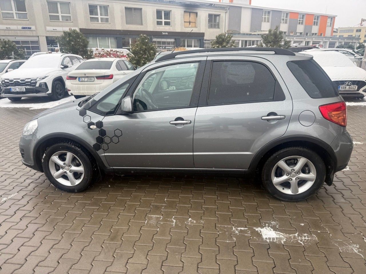 Suzuki SX4, 1,6 4x2 - fotka 3