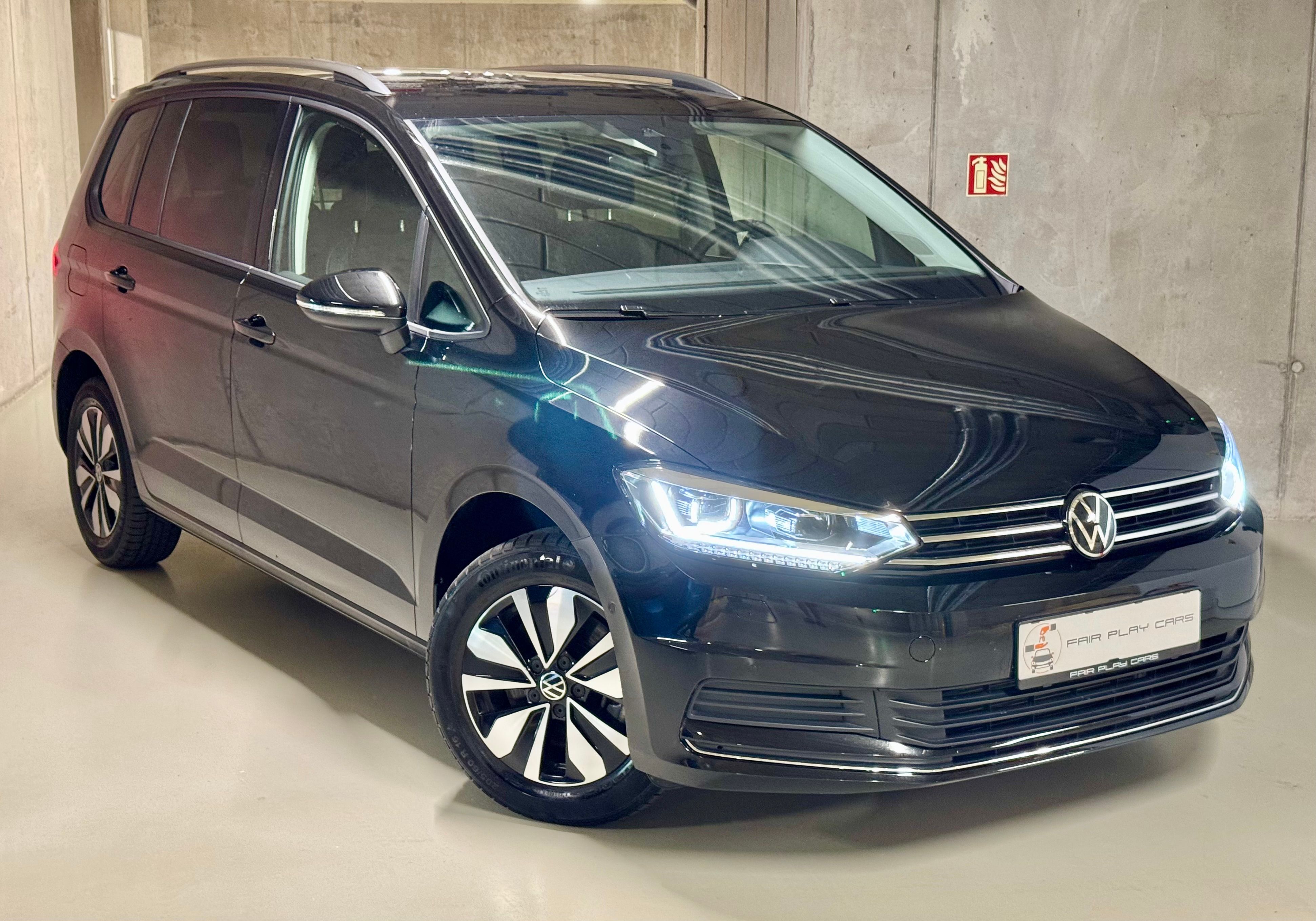 Volkswagen Touran, 1.5 TSI - 7 MÍST/TAŽNÉ/MATRIX