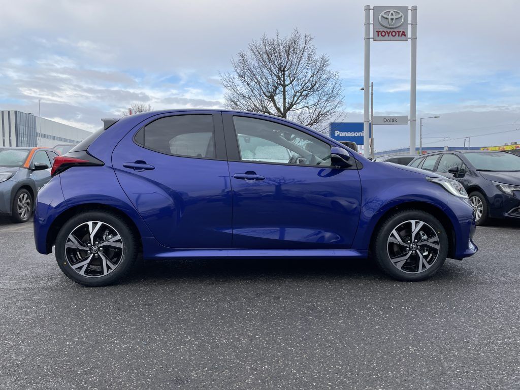 Toyota Yaris, 1.5 Hybrid ODBĚR IHNED - fotka 2