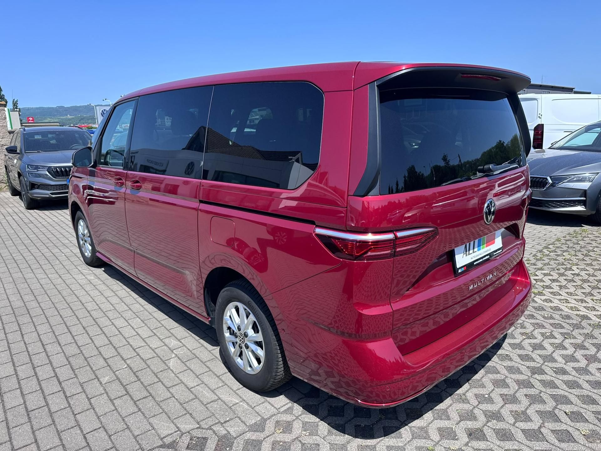 Volkswagen Multivan, Life 2,0 TDI - fotka 5