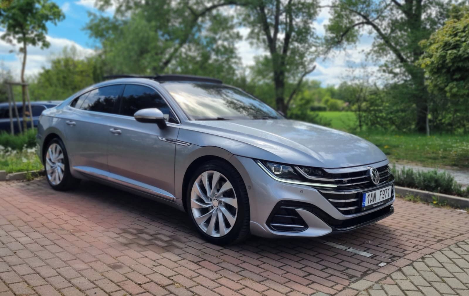 Volkswagen Arteon, 2.0BiTDI 176kW 4x4 R-Line - fotka 3