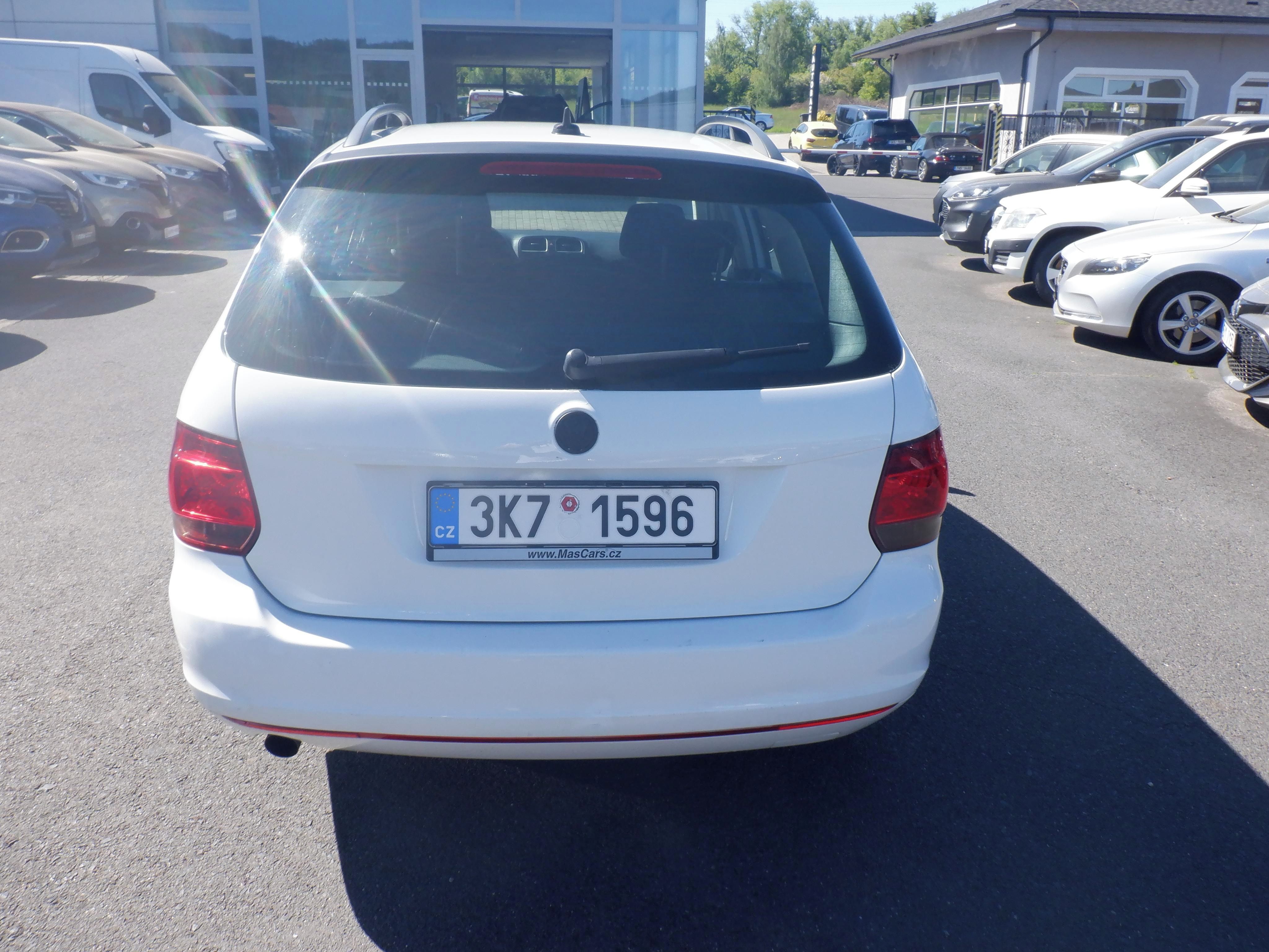 Volkswagen Golf, 1.6 TDI 77kW Trend - fotka 6