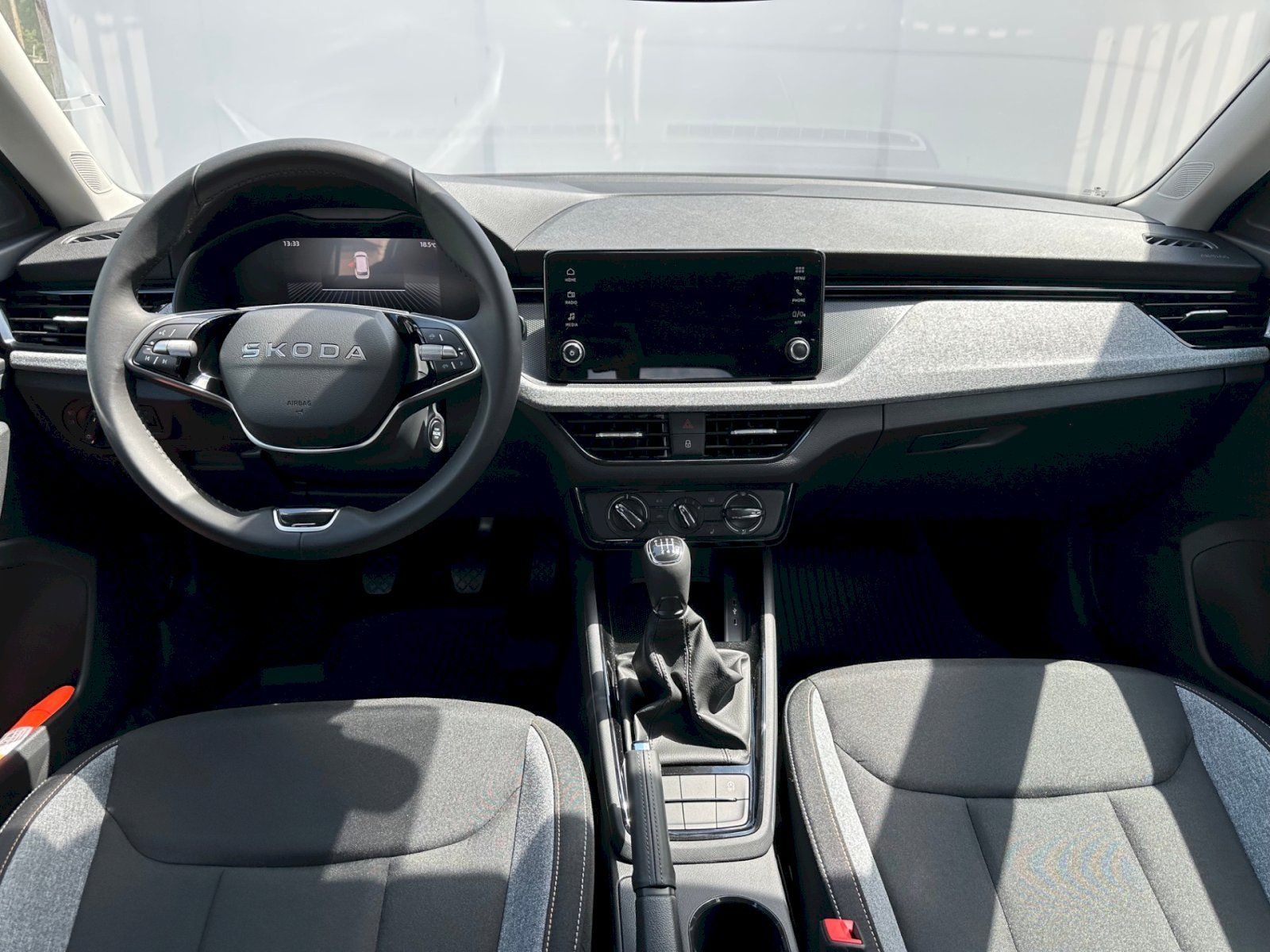 Škoda Kamiq, 1,0 TSI / 85 KW / Selection - fotka 5