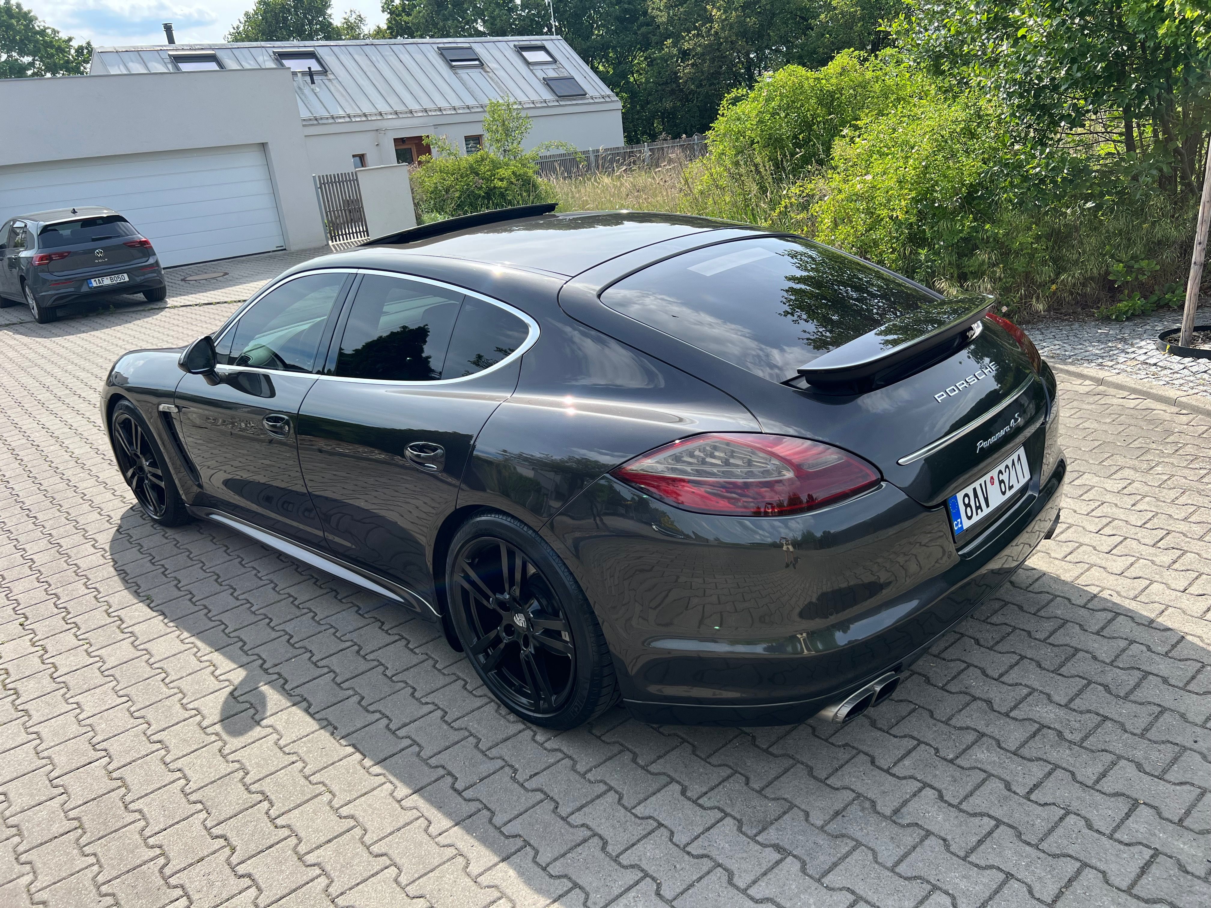 Porsche Panamera, Porsche Panamera 4s PDK 4,8 V8 - fotka 4