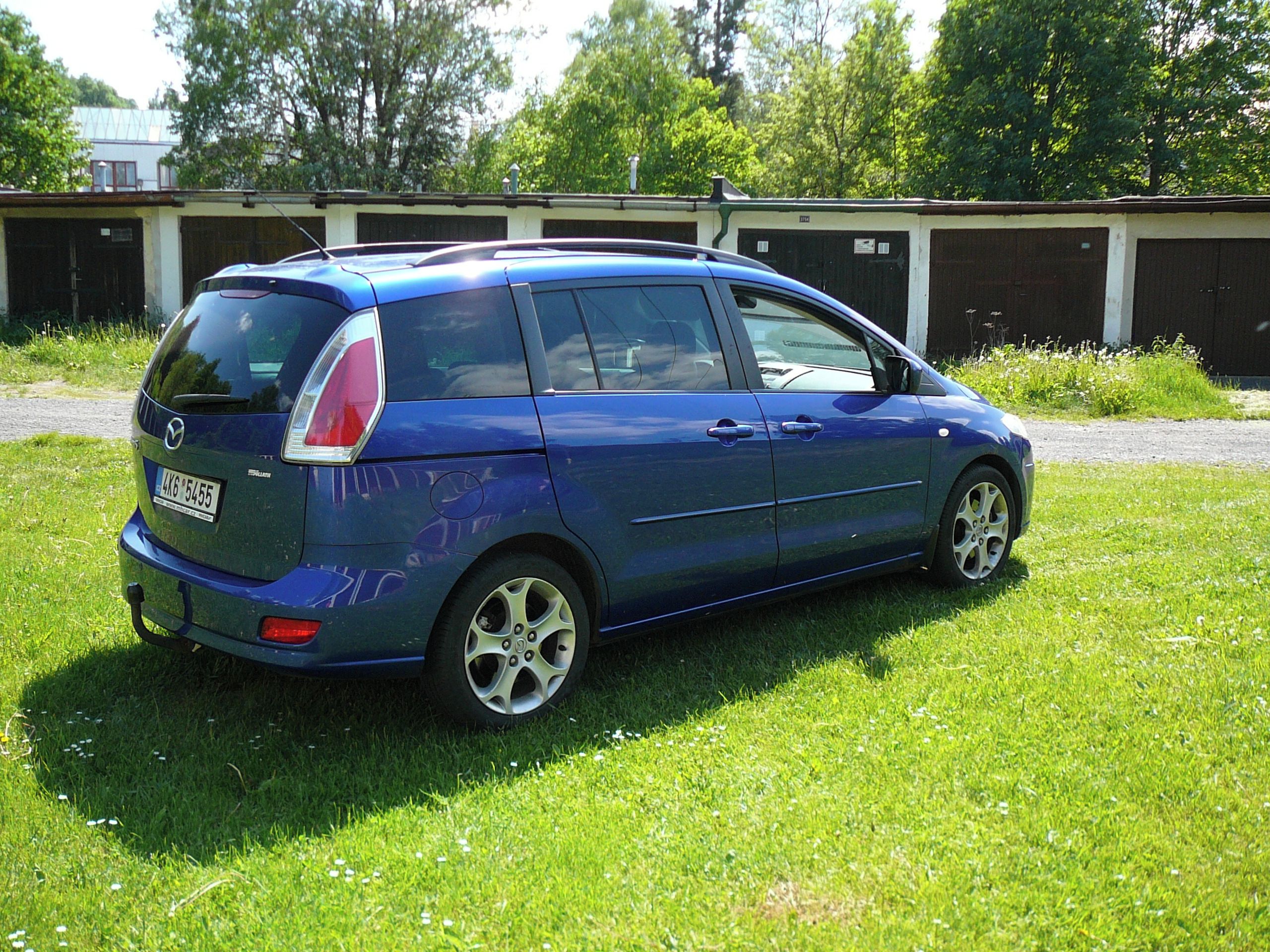 Mazda 5, 97tis, 5 míst, tažné - fotka 3