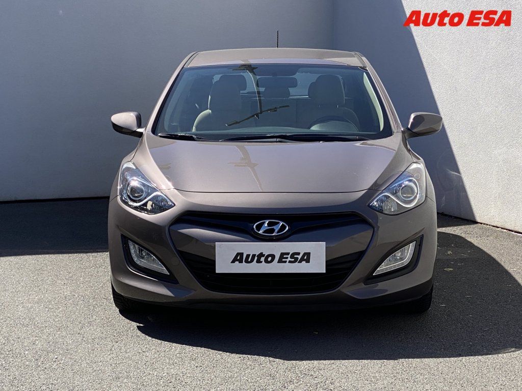 Hyundai i30, 1.4i,ČR - fotka 2