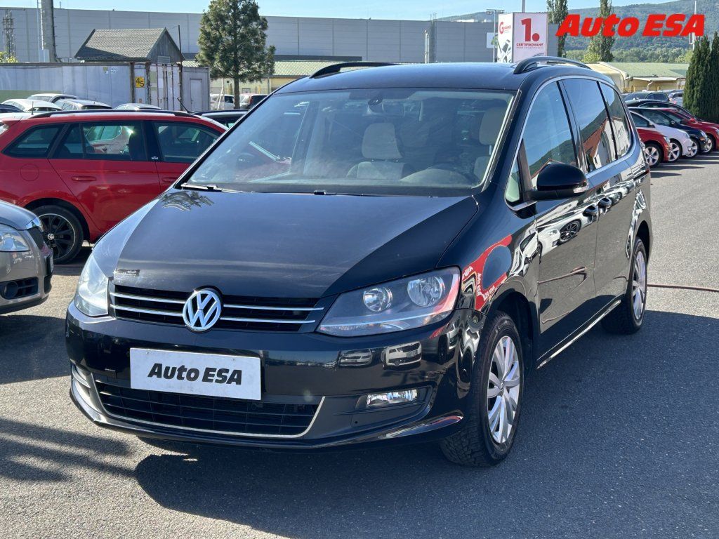 Volkswagen Sharan, 2.0 TDi,Match,autoAC - fotka 3