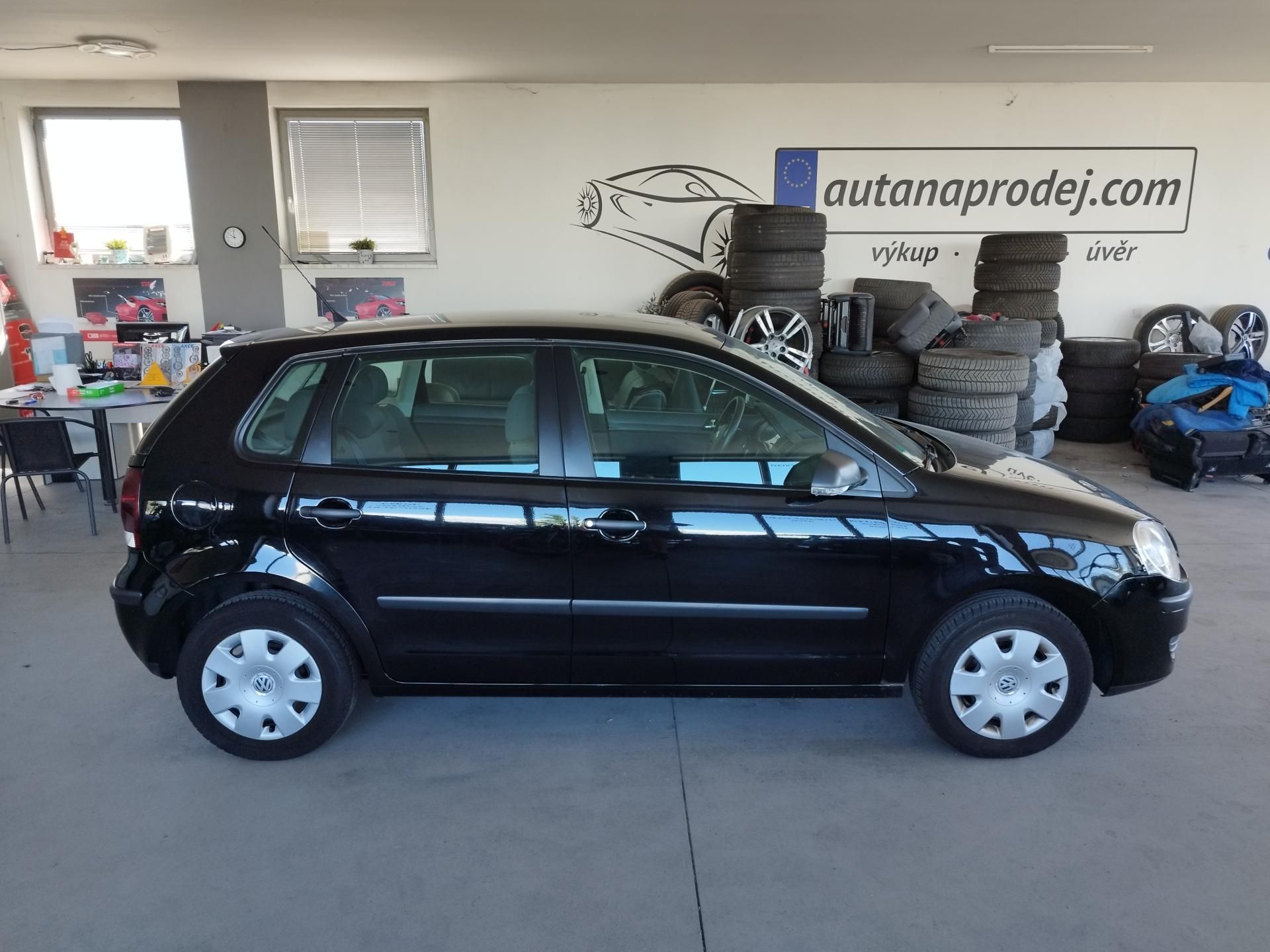 Volkswagen Polo, 1,2i,44KW,KLIMA,NAJ.91TKM - fotka 4