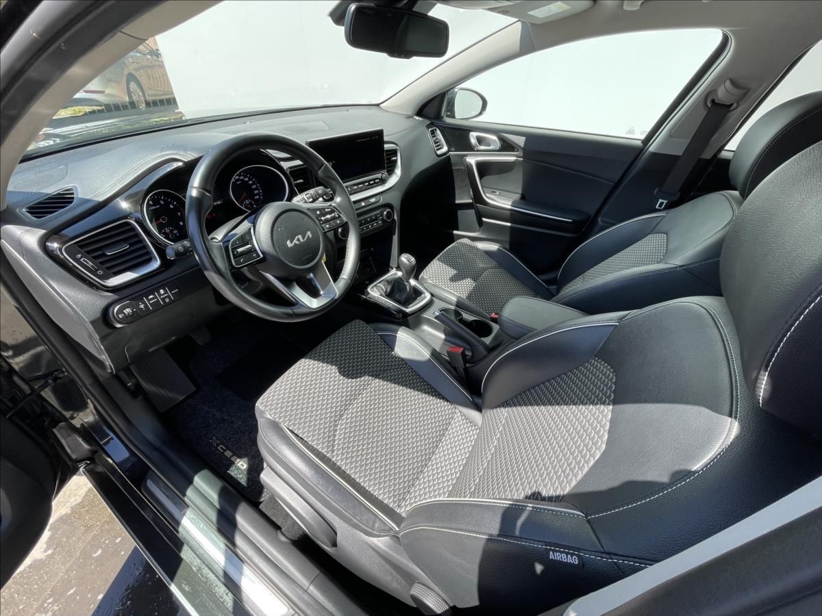 Kia XCee´d, 1,5 T-GDI Exclusive NAVI - fotka 5