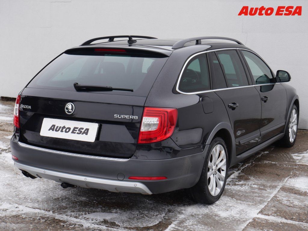 Škoda Superb, 2.0 TDi,Panorama,bixen - fotka 6