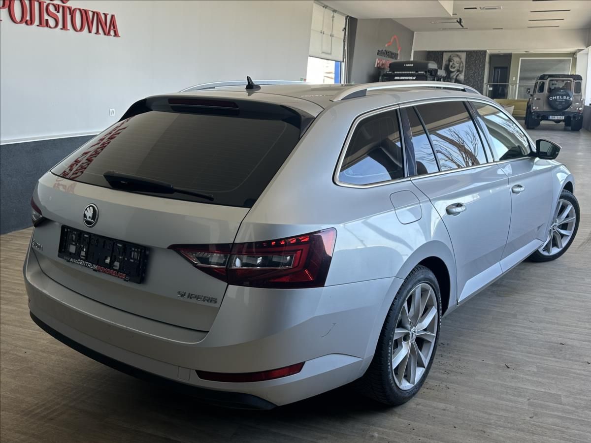Škoda Superb, 2.0TDI 110KW*LED*ČR*Navi*DPH - fotka 4