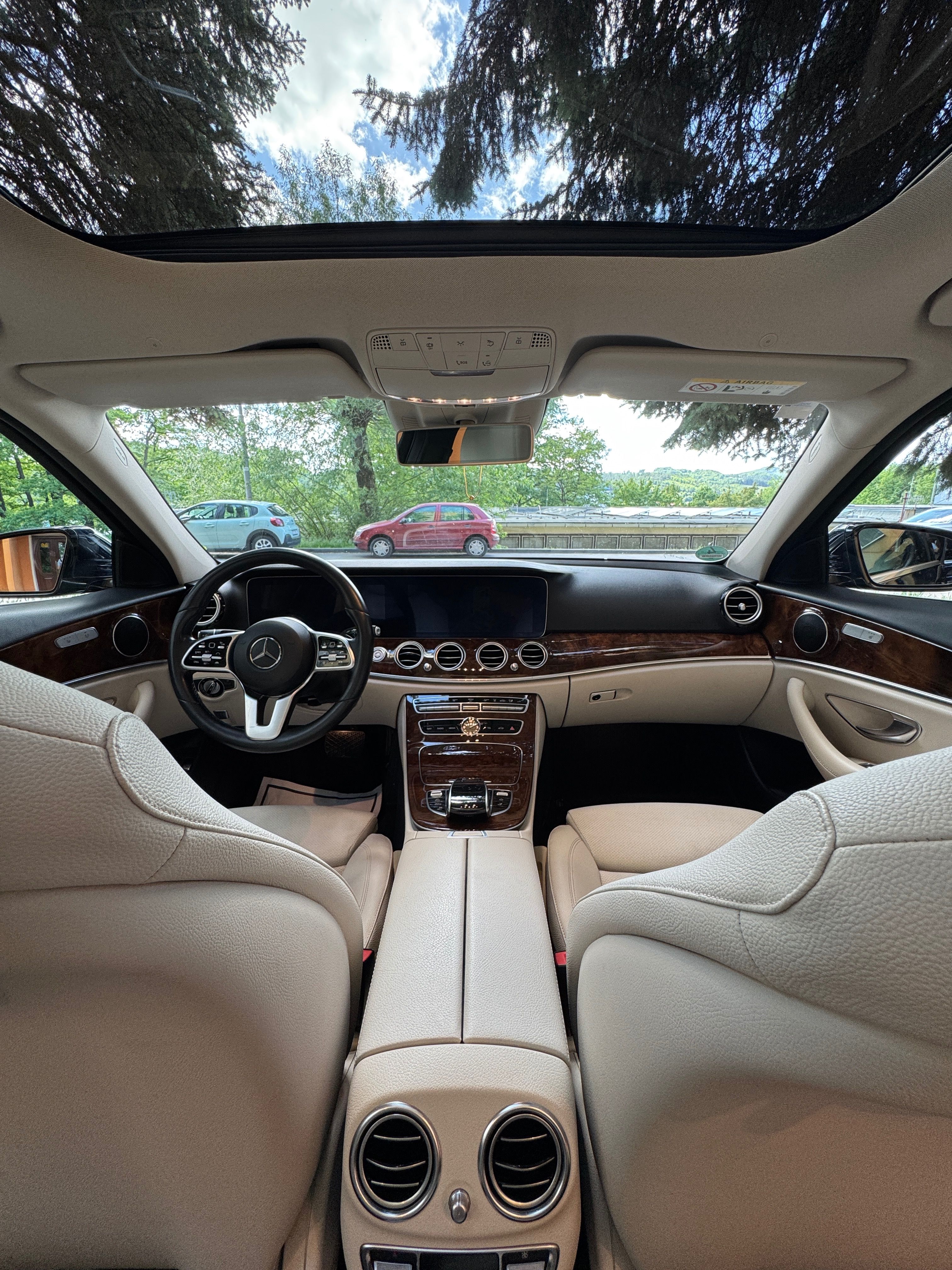 Mercedes-Benz Třídy E - fotka 5