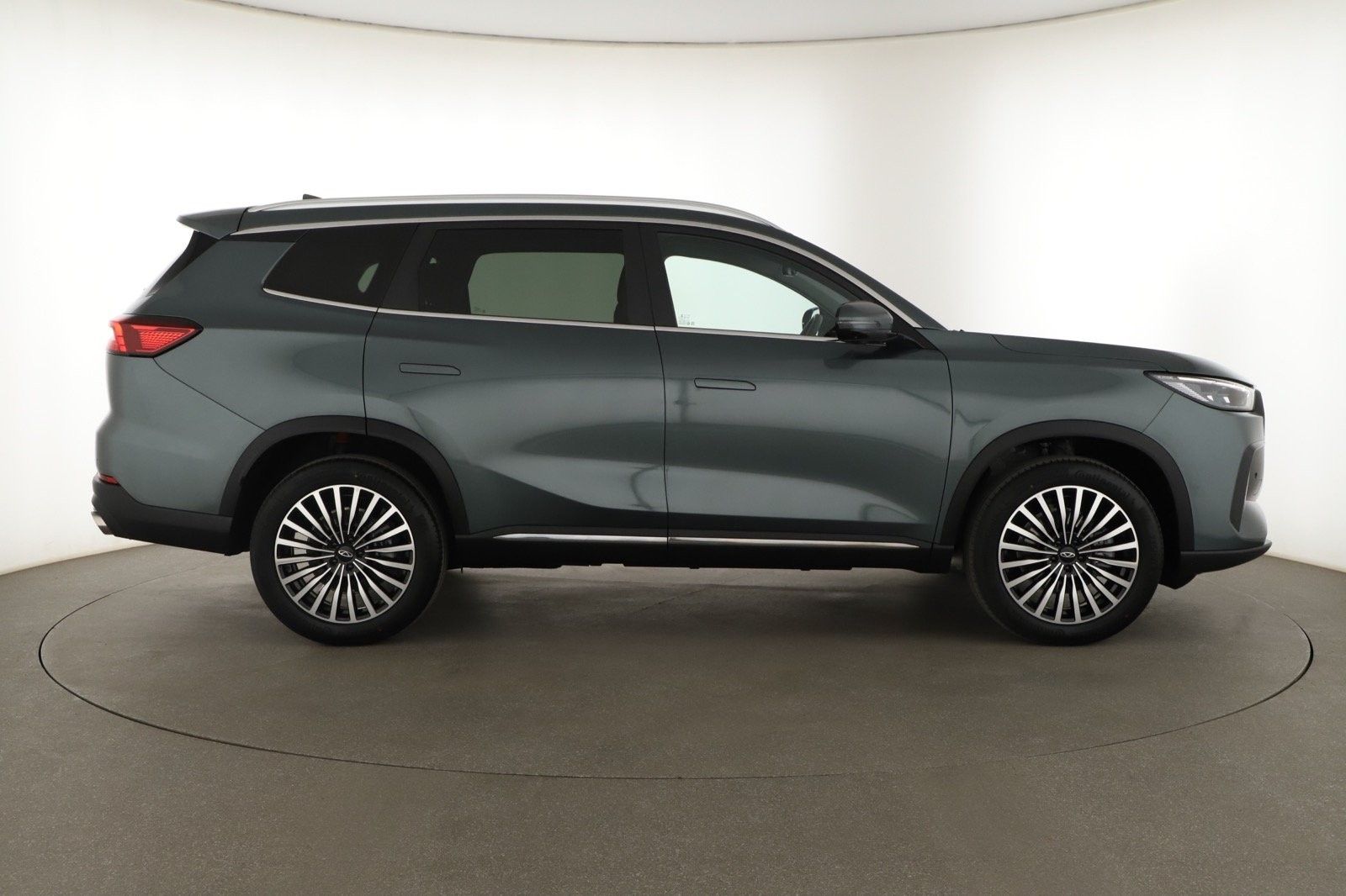 Chery Tiggo 8, 1.6 TGDI, UNIQUE, Ad. tempomat - fotka 6