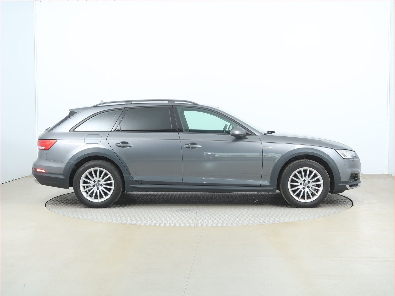 Audi A4 allroad, 2.0 TDI, 4X4, Automat, Navi - fotka 6