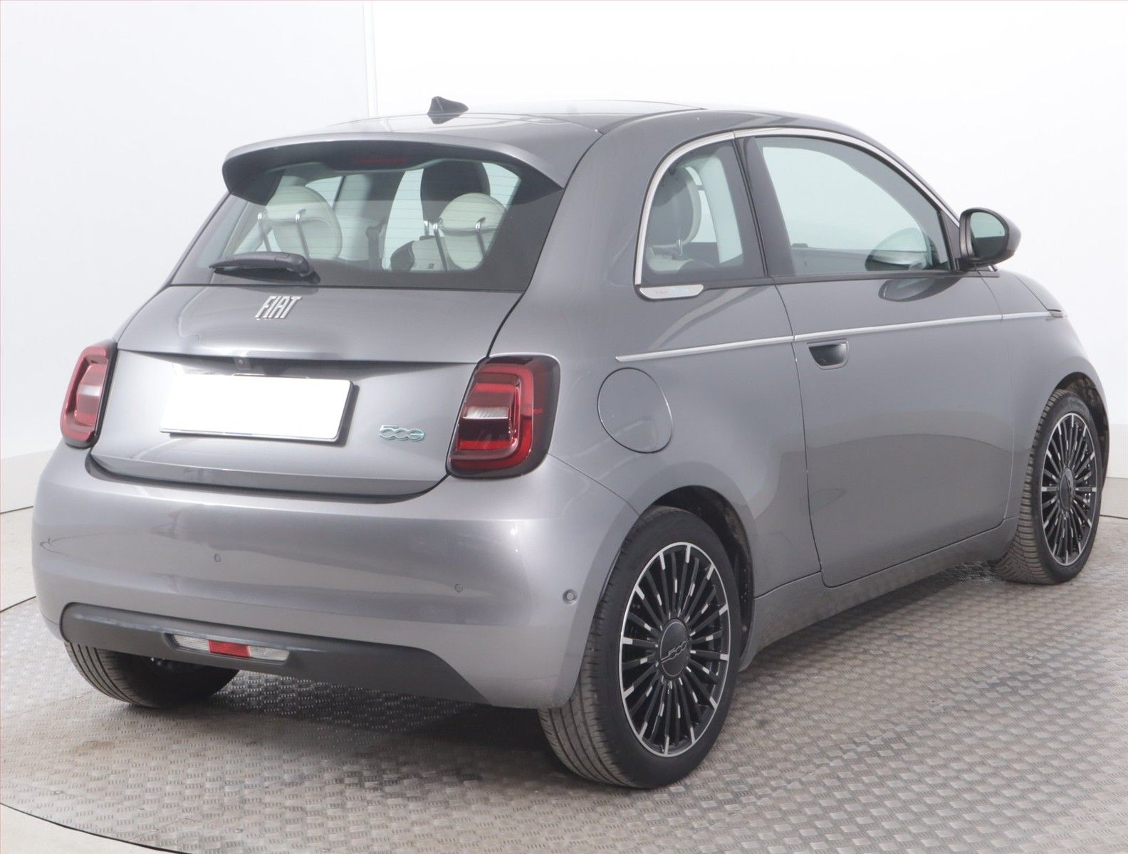 Fiat 500E, 42 kWh, SoH 93%, Automat - fotka 5