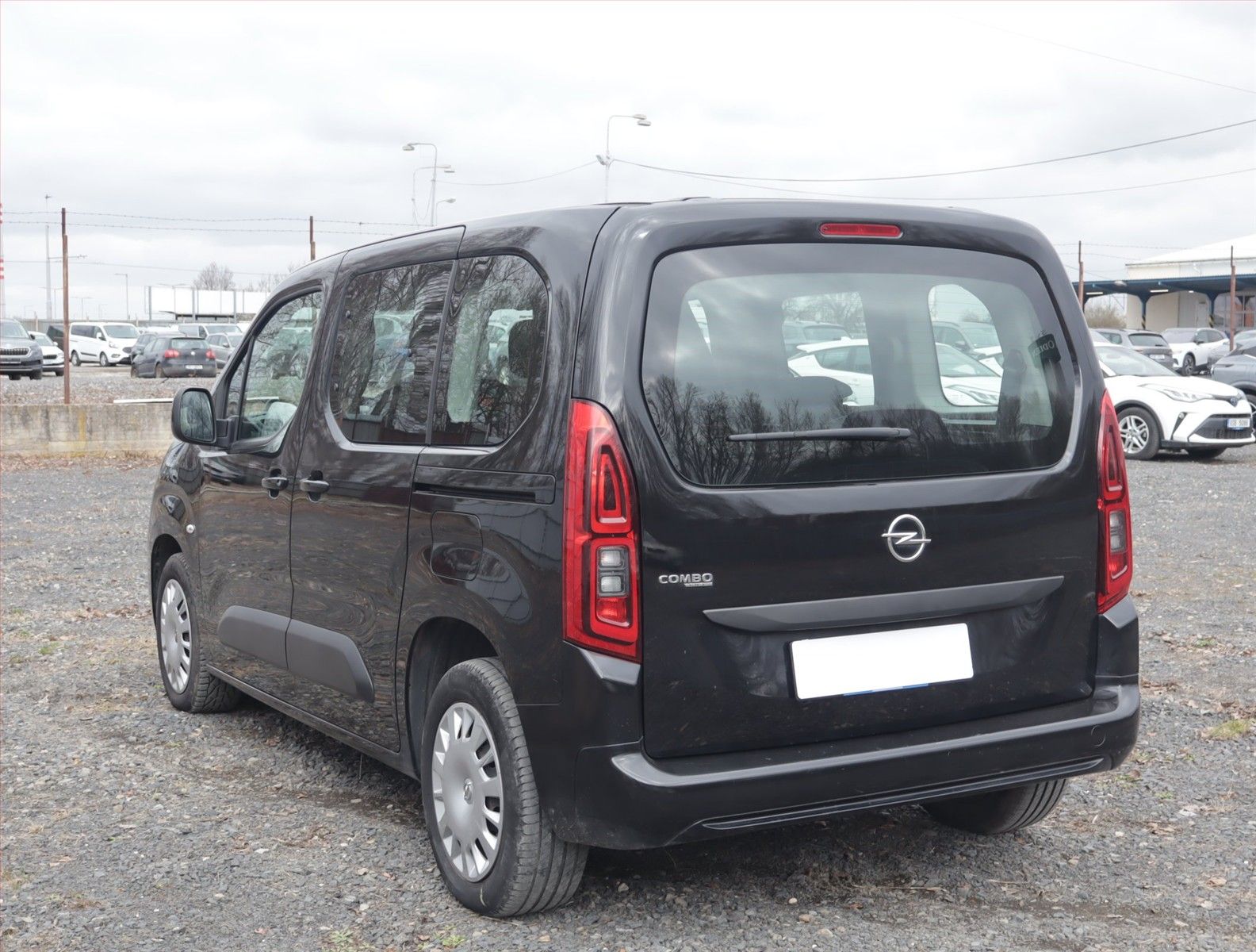 Opel Combo, 1.2 Turbo, Edition, 7Míst - fotka 4