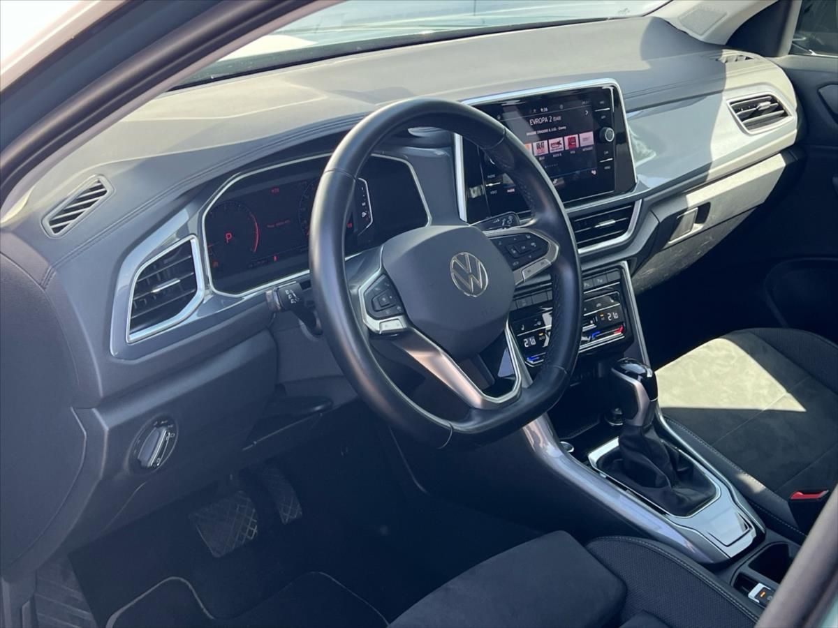 Volkswagen T-Roc, 1,5 TSi 110 kW 7DSG STYLE - fotka 6