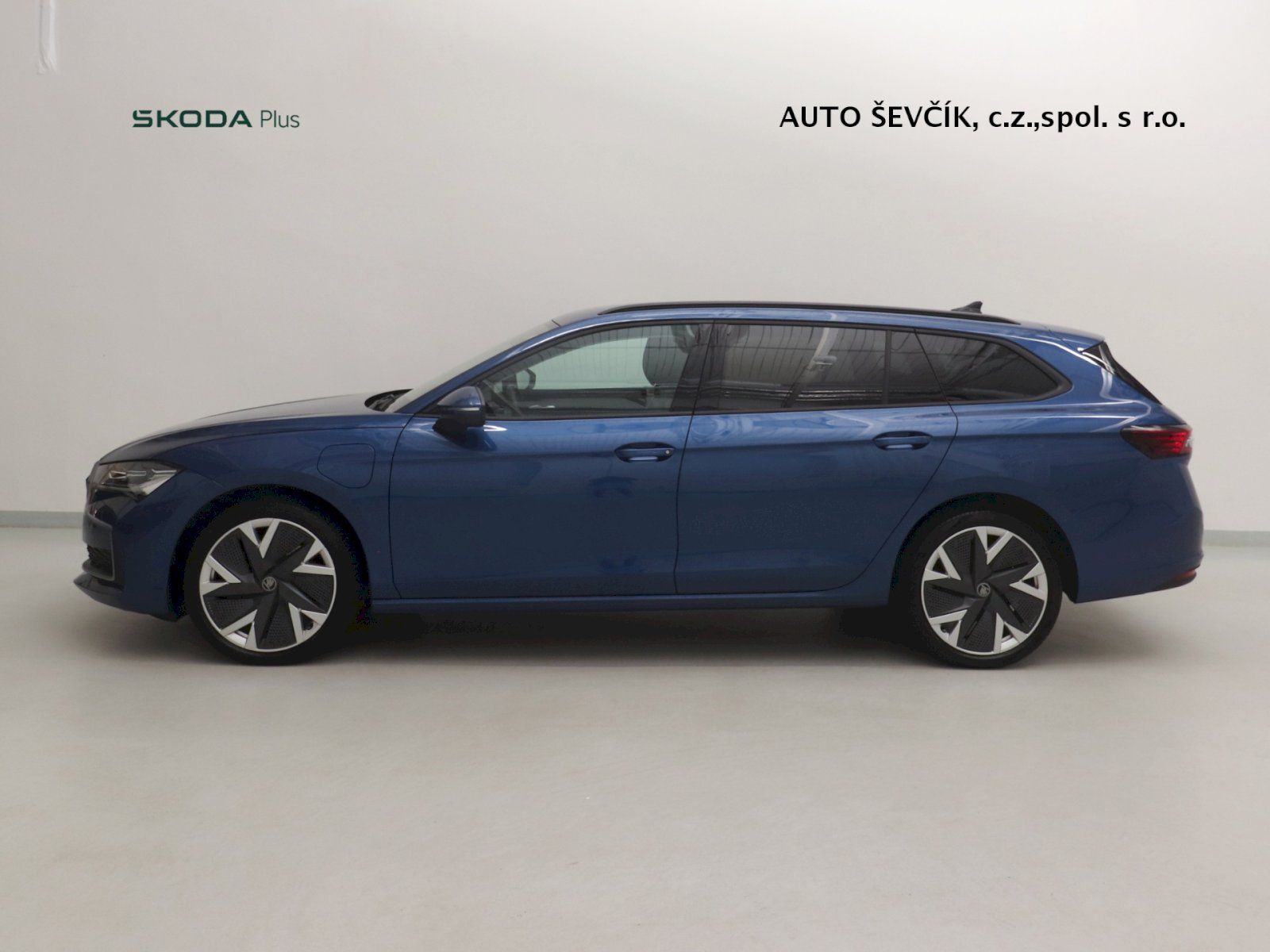 Škoda Superb, COMBI PHEV 1.5 TSI 150kW DSG - fotka 3