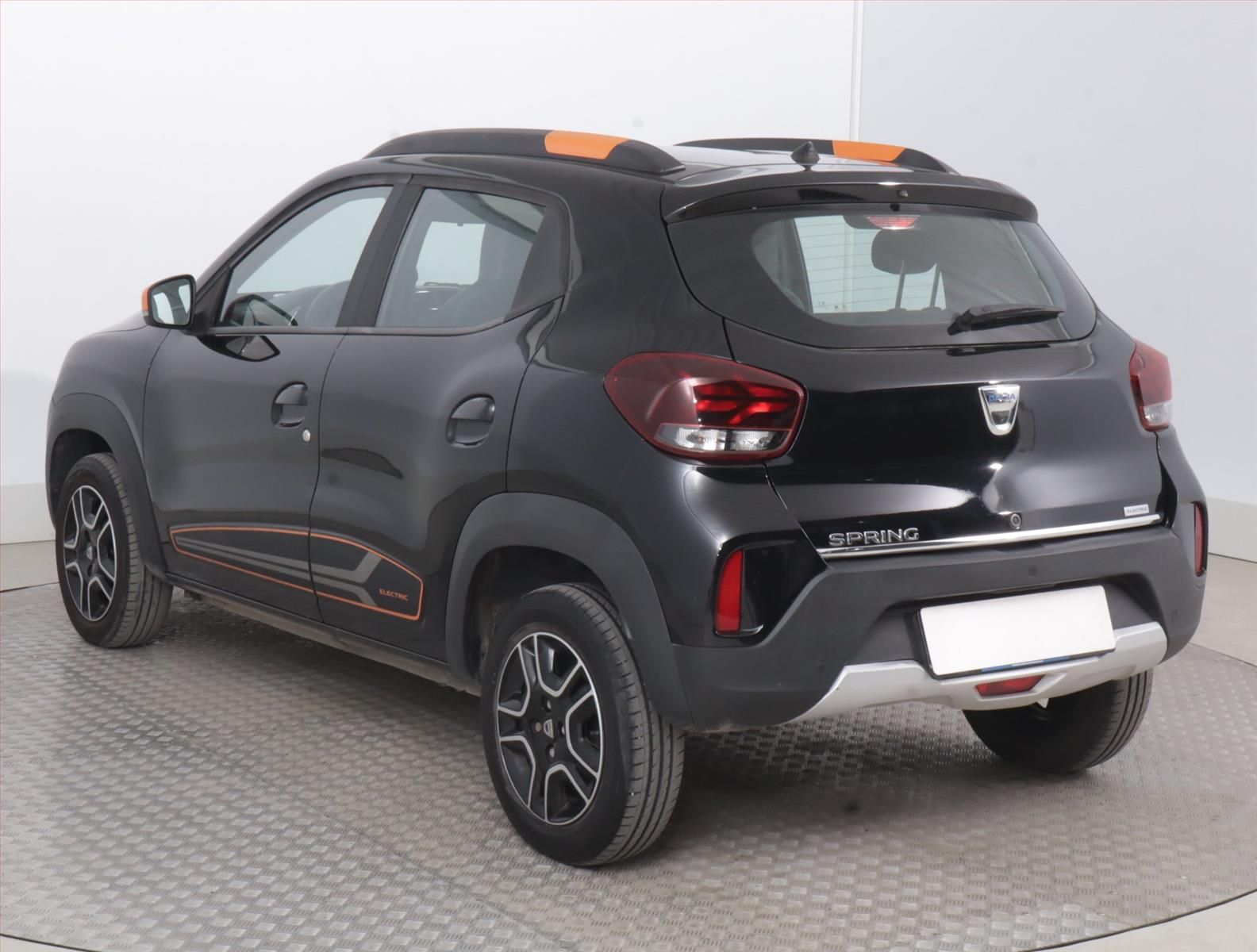 Dacia Spring, Electric 45 (27 kWh), SoH 93% - fotka 4