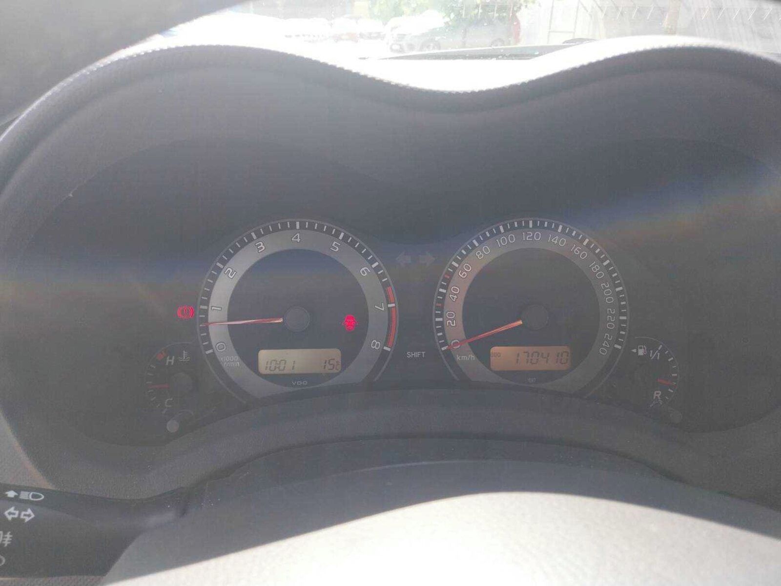 Toyota Auris, 1.6 Valvematic, ČR,1.maj - fotka 3