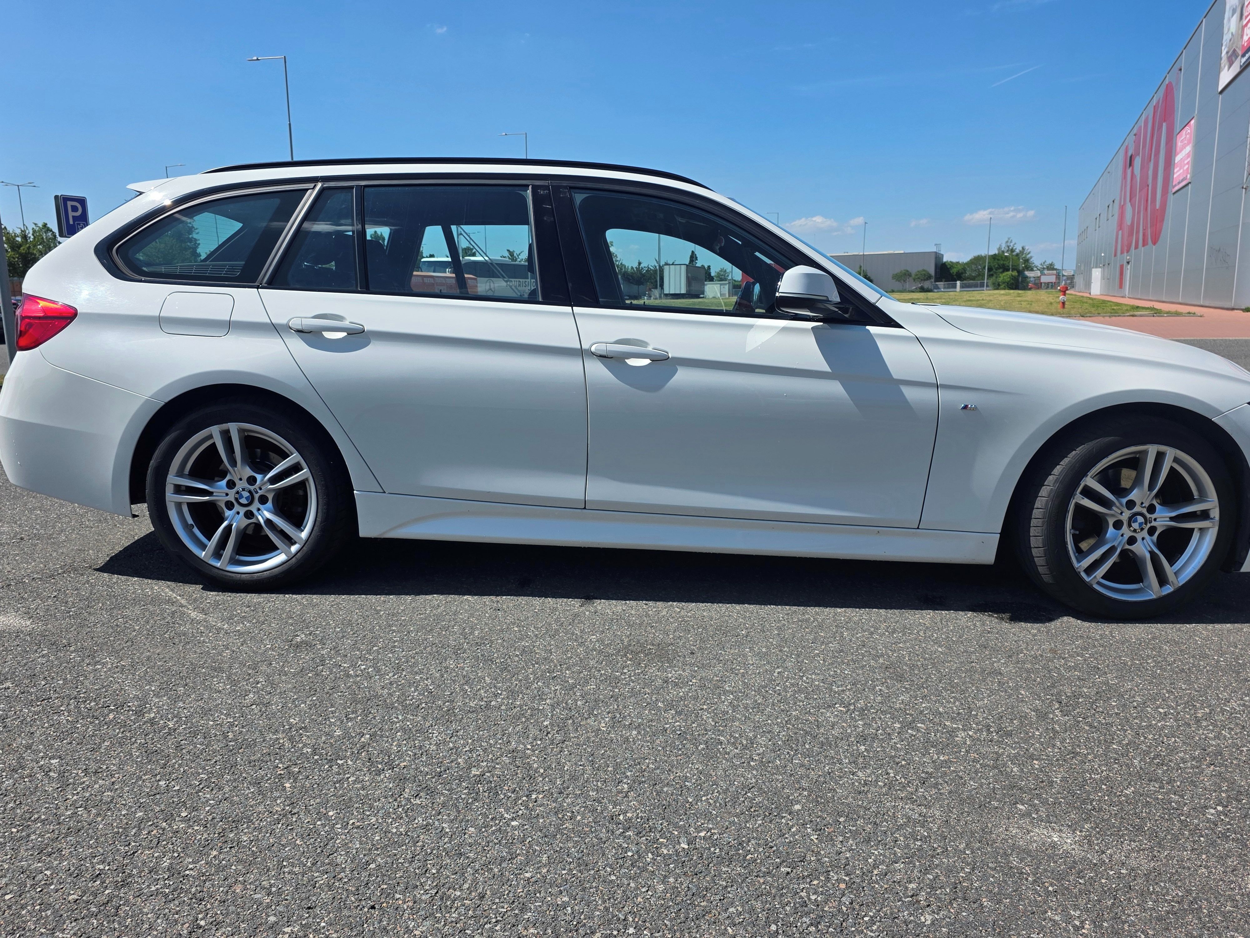 BMW Řada 3, 320 xDrive M paket - fotka 4
