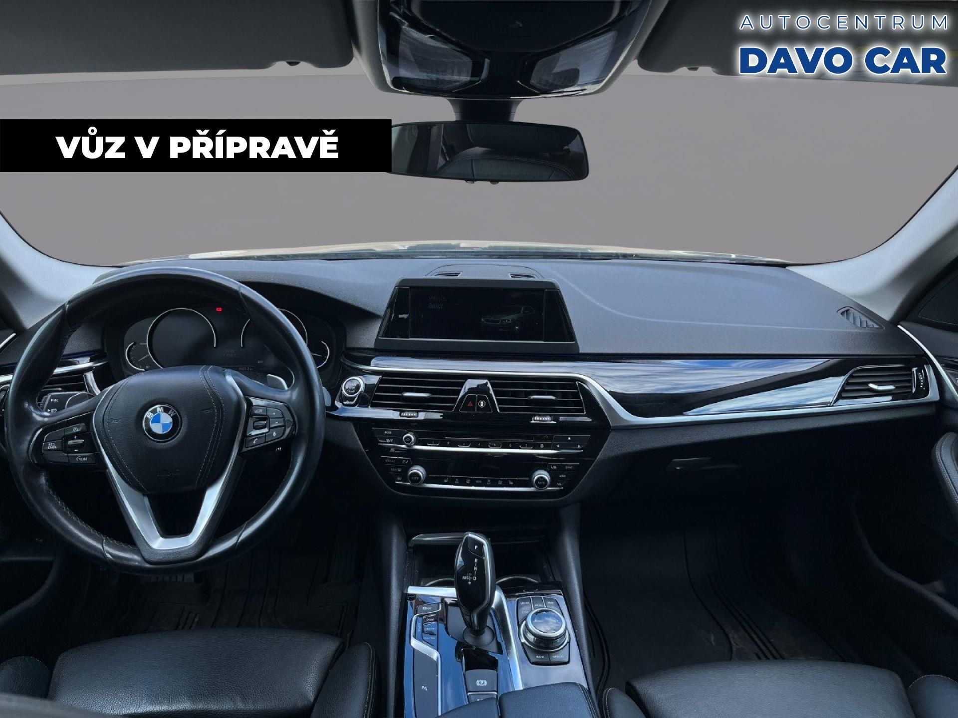 BMW Řada 5, 3,0 530d x-Drive 195kW CZ DPH - fotka 5