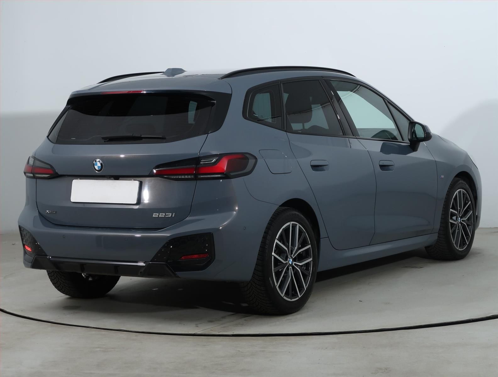 BMW Řada 2, 223i xDrive Active T, M Sport - fotka 5