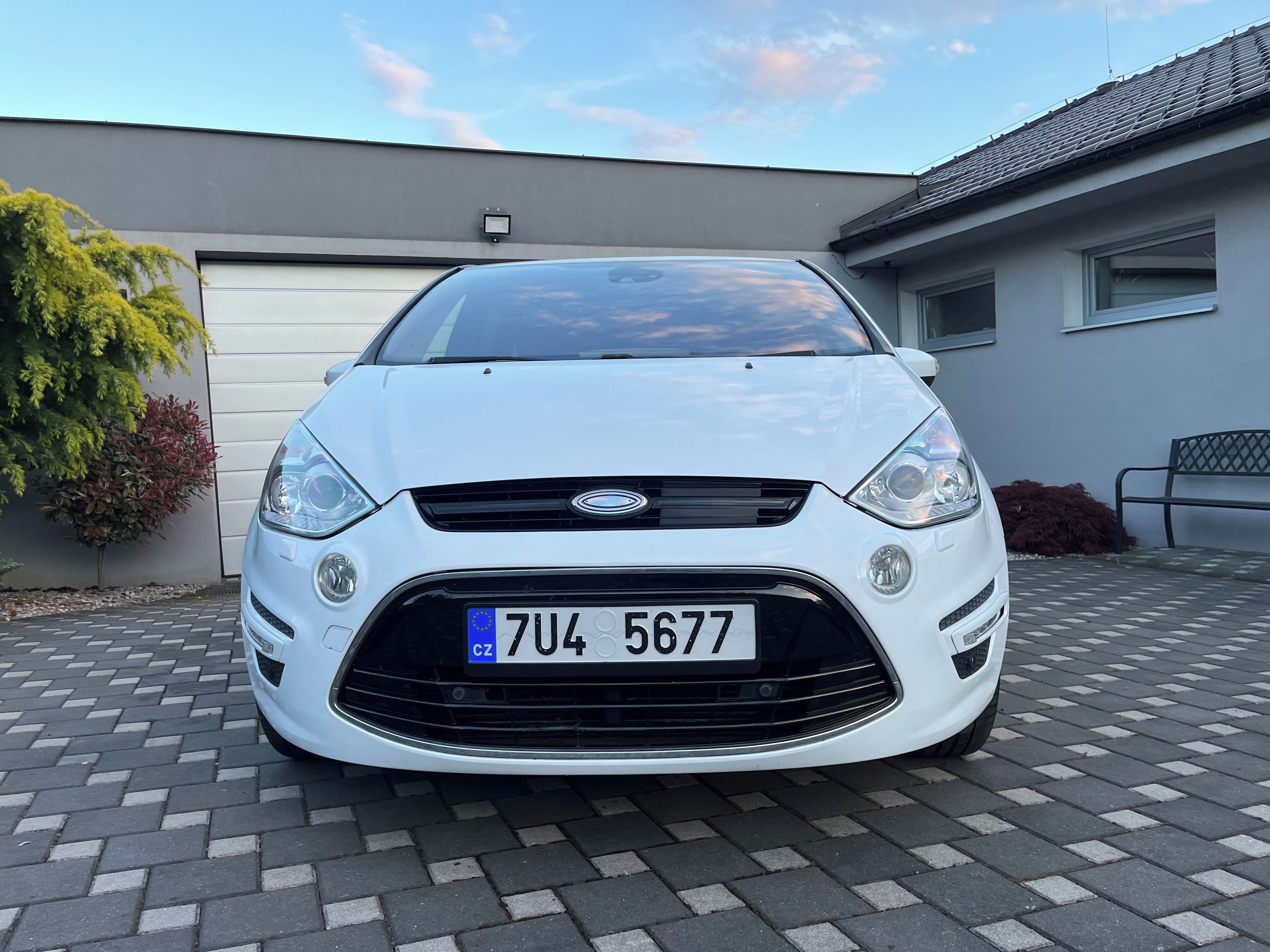 Ford S-MAX, 2.0 EcoBoost 149kw - Titanium - fotka 3