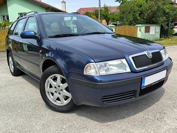 2.0i 85kw 4X4 - SERVISNÍ KNIHA