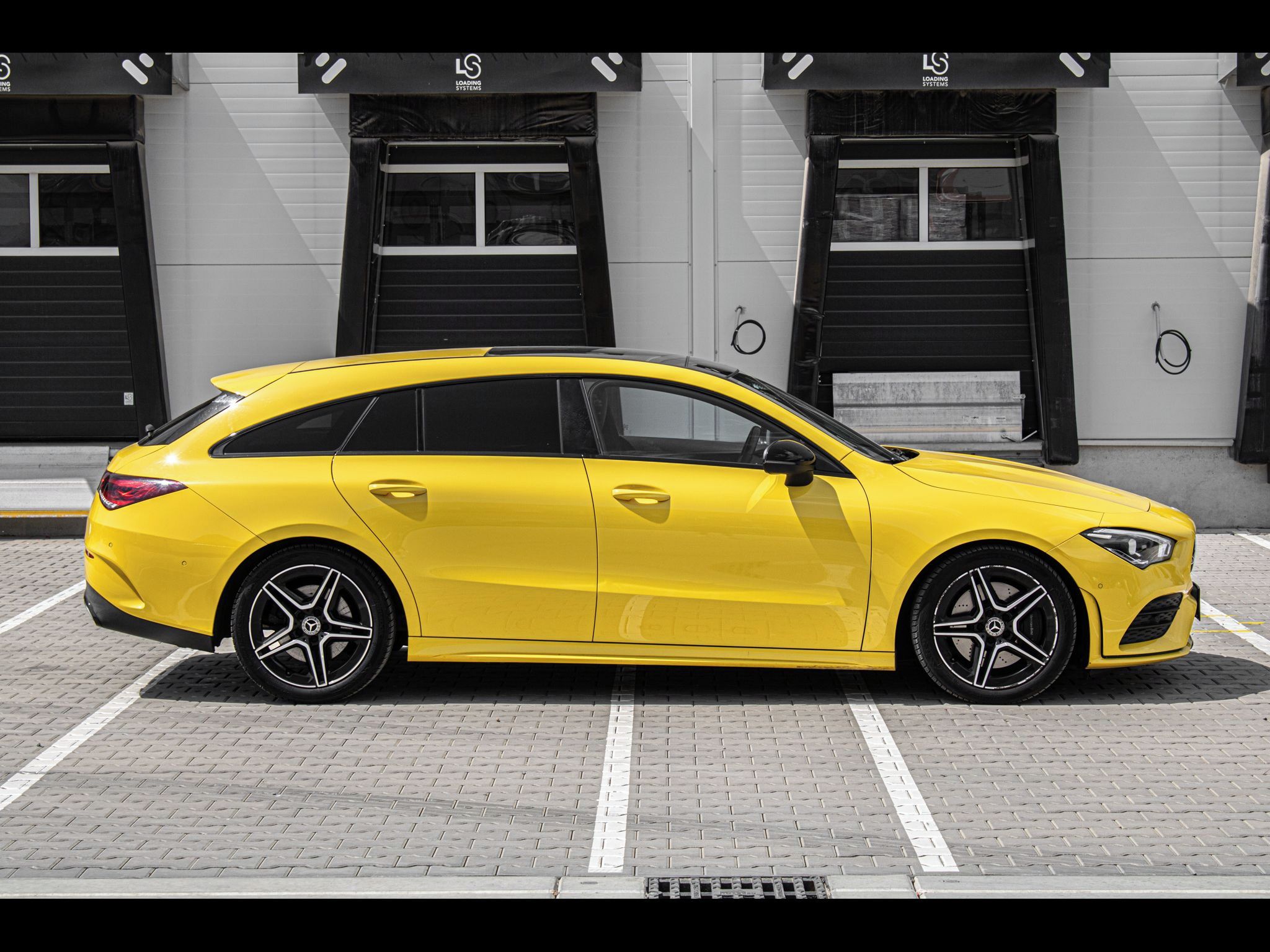 Mercedes-Benz CLA - fotka 4