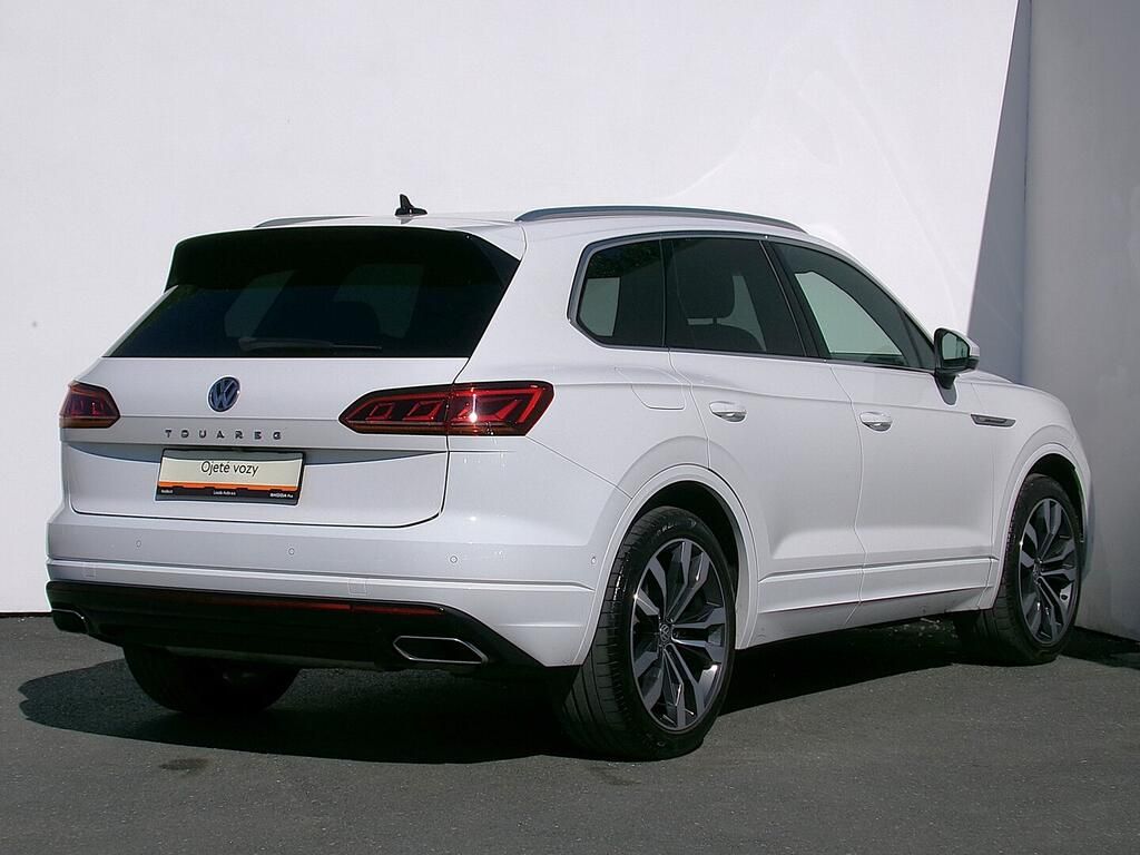 Volkswagen Touareg, R-line 3.0 TDI 210 kW - fotka 2
