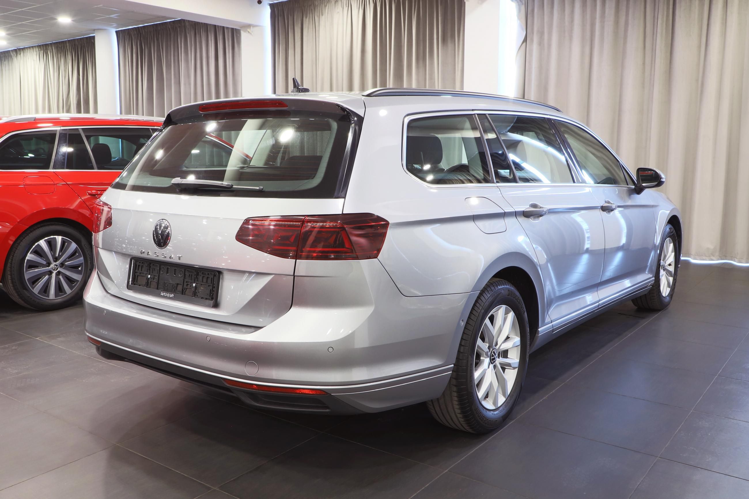 Volkswagen Passat Variant, 2.0 TDI 110kW DSG / ALU 16'' - fotka 3