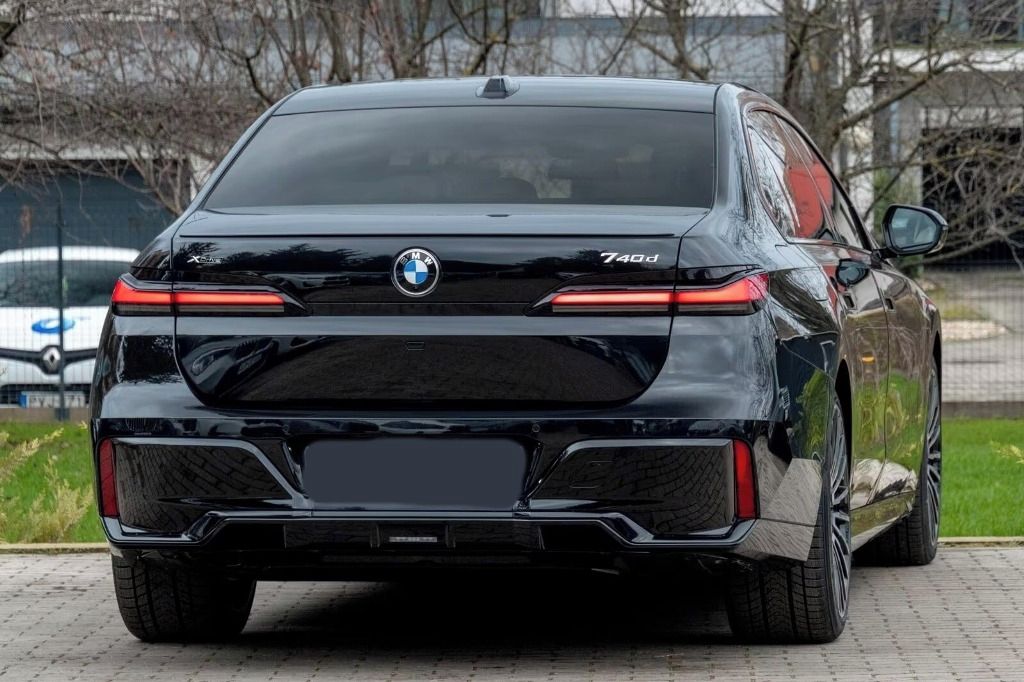 BMW Řada 7, 740 d xDrive M Sport - fotka 4