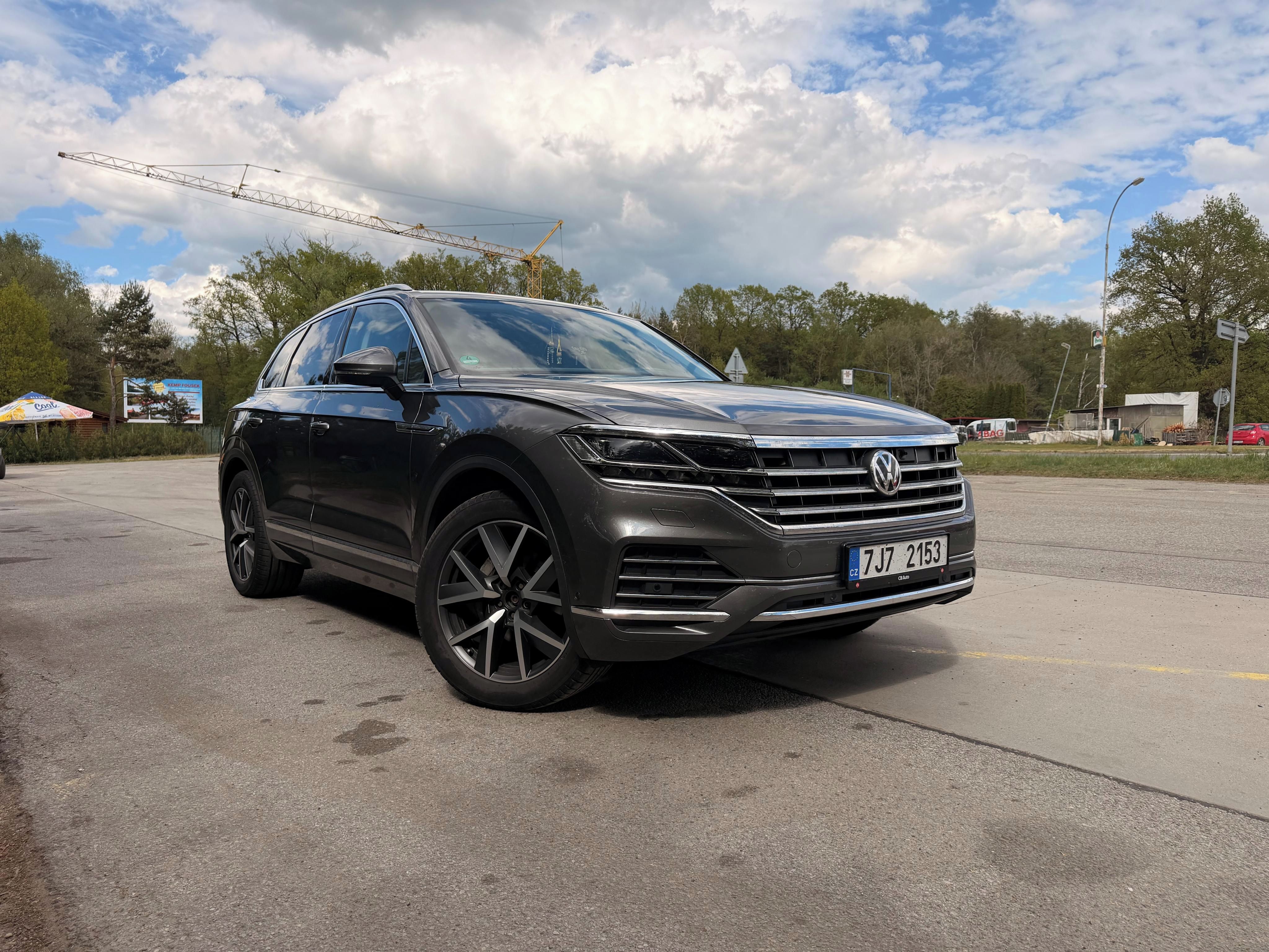 Volkswagen Touareg, najeto servisovano 87000km - fotka 3