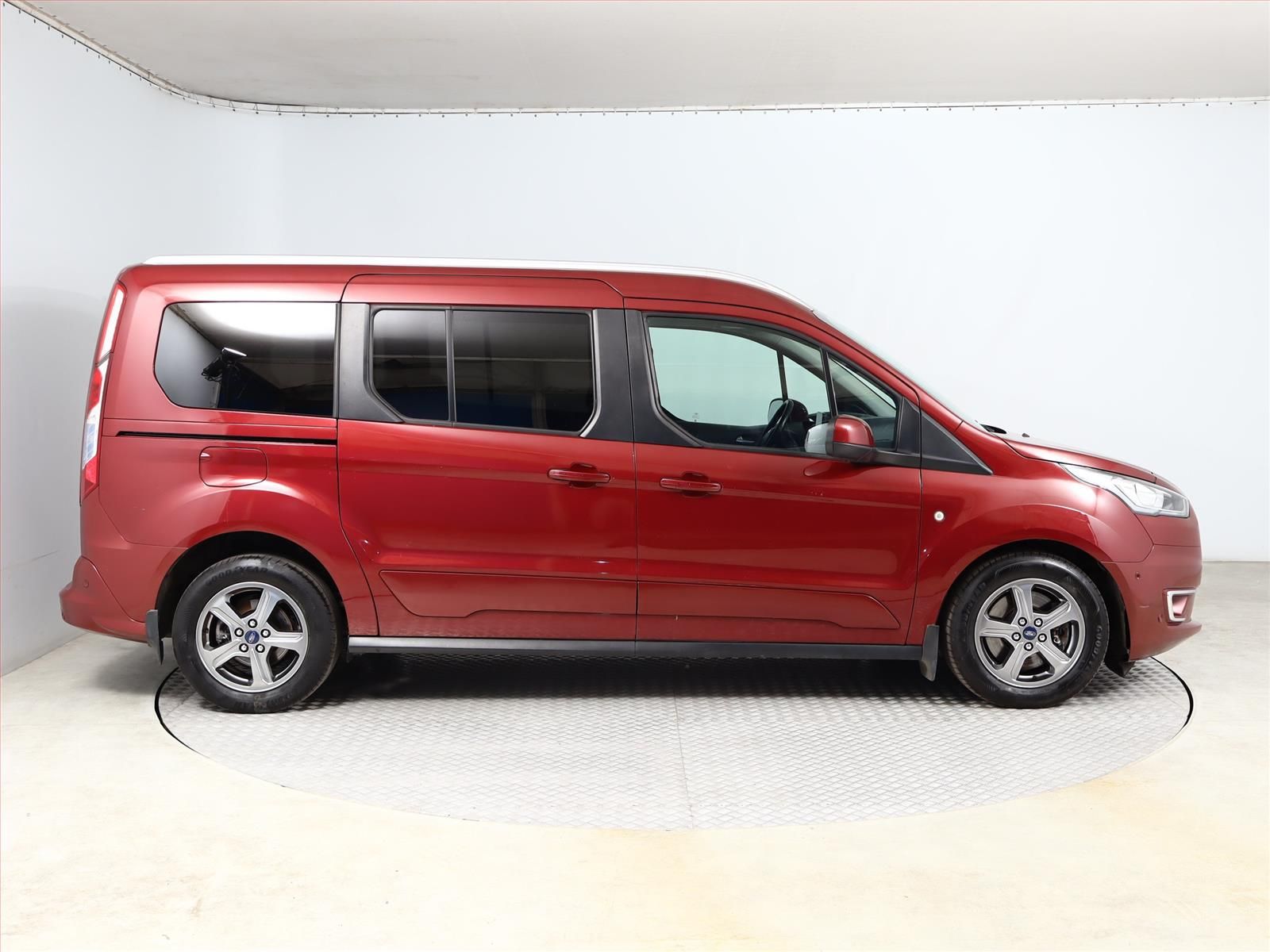 Ford Tourneo Connect, Maxi 1.5 EcoBlue, Titanium - fotka 6