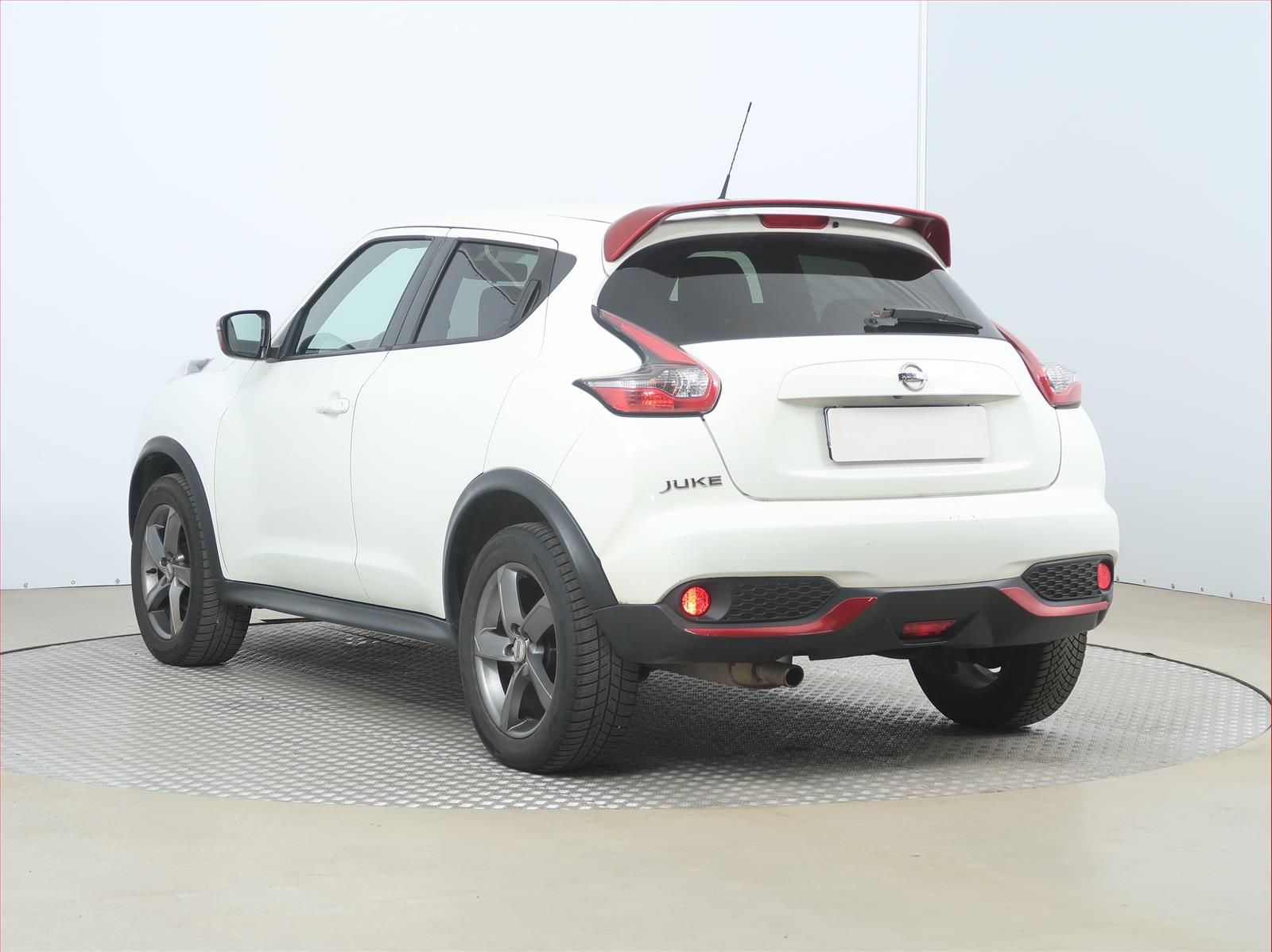 Nissan Juke, 1.2 DIG-T, Serv.kniha, Navi - fotka 4