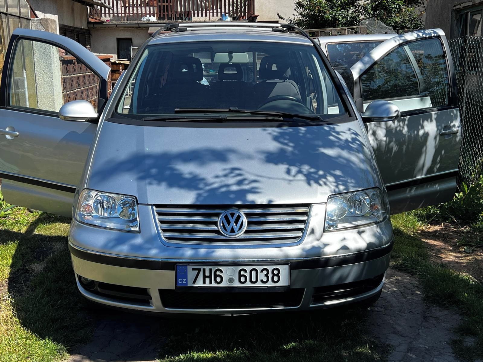 Volkswagen Sharan, VW Sharan 2,8 Vr6 4 motion - fotka 4