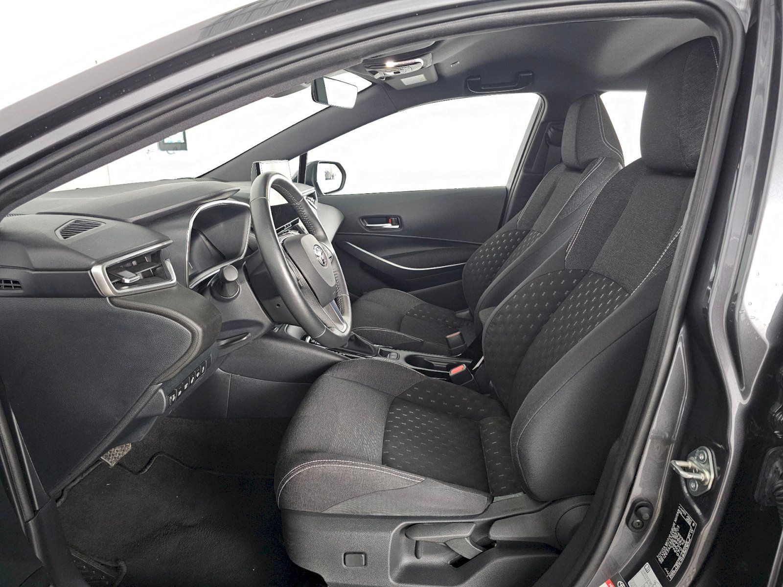 Toyota Corolla, TS 1.8HEV 140k COMFORT TECH - fotka 6