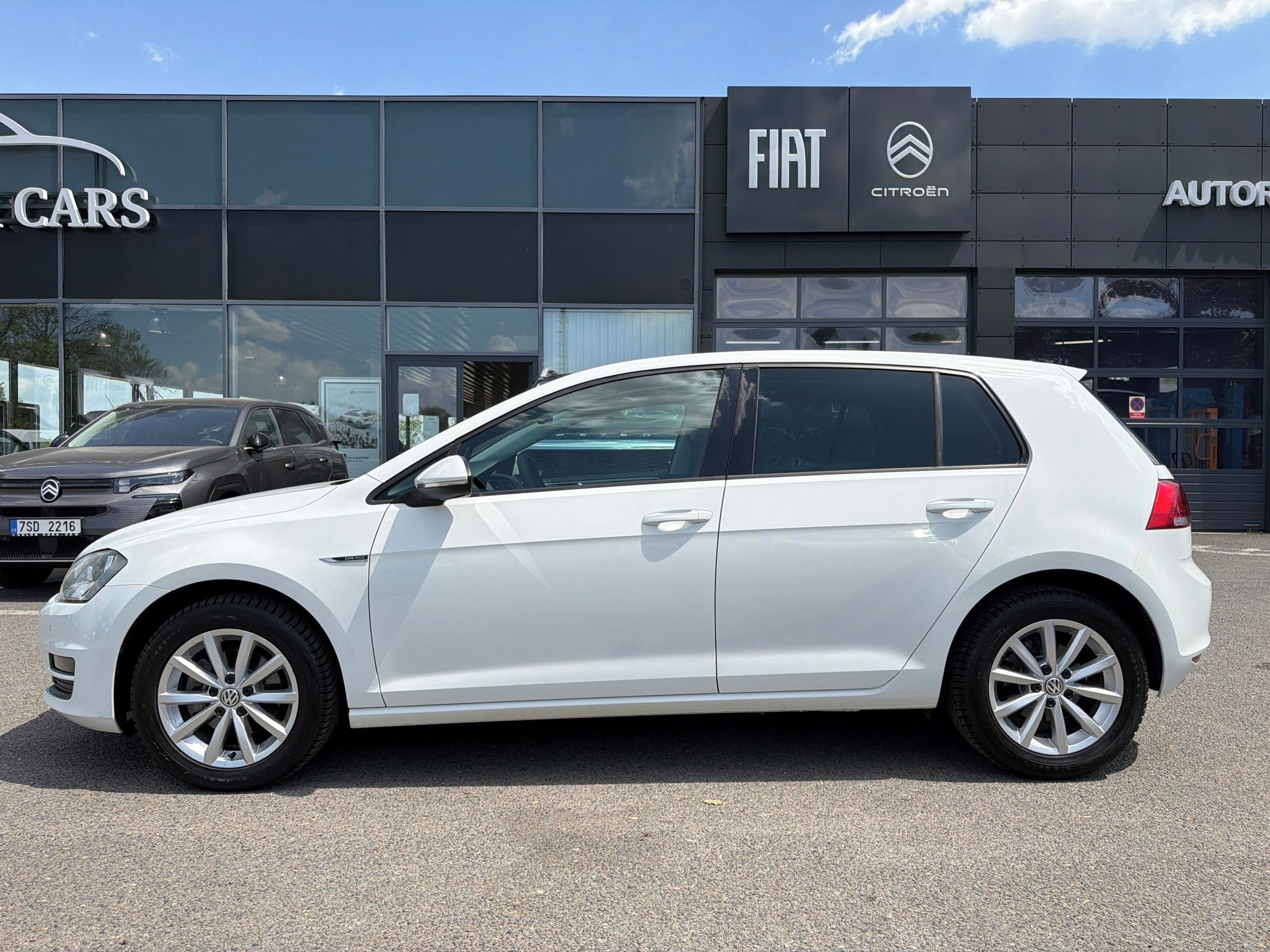 Volkswagen Golf, 1.6 TDI 81 kW LOUNGE ZÁRUKA - fotka 4