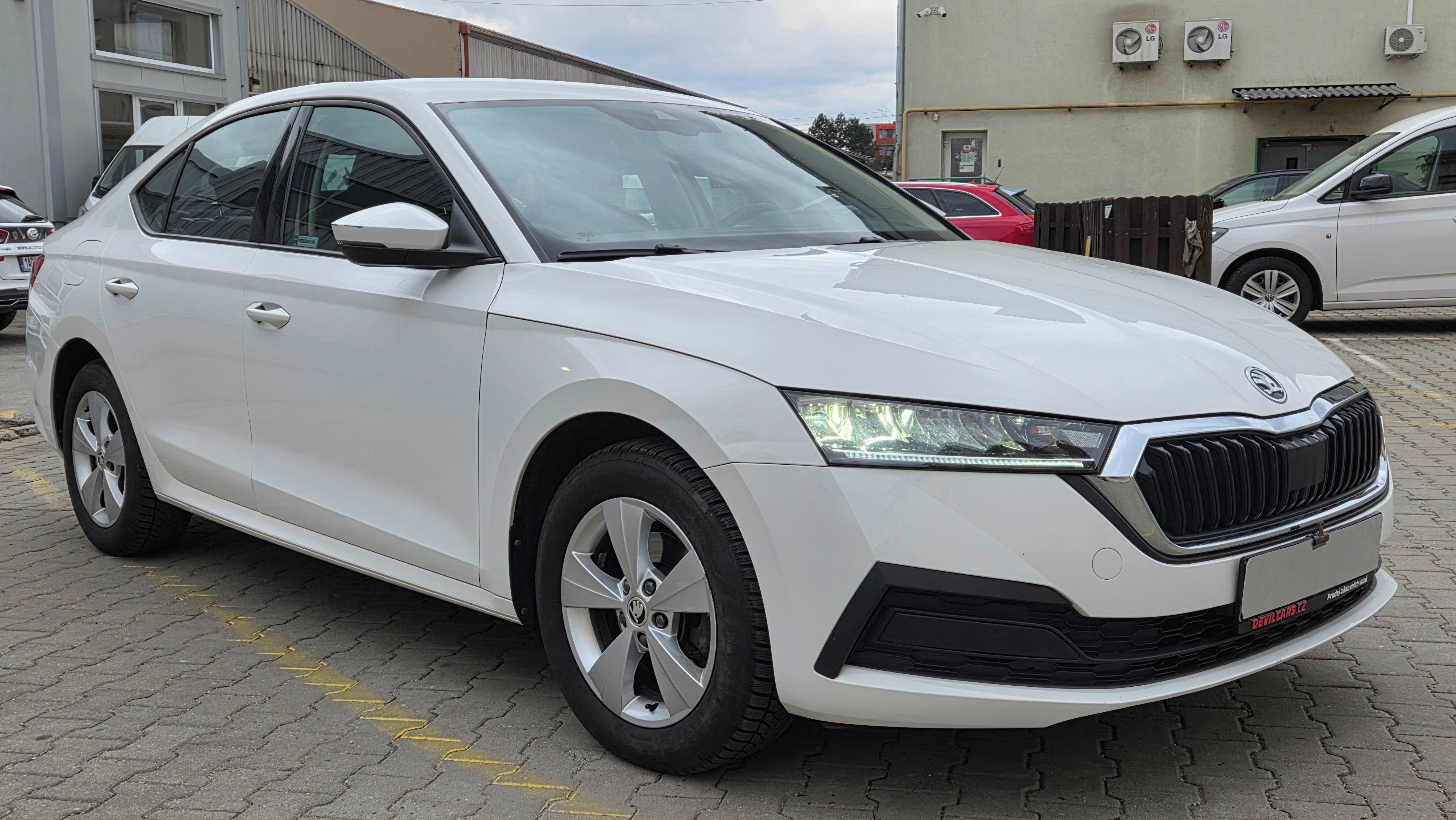 Škoda Octavia, 2,0 TDI, DPH, ČR, nehavarováno - fotka 4