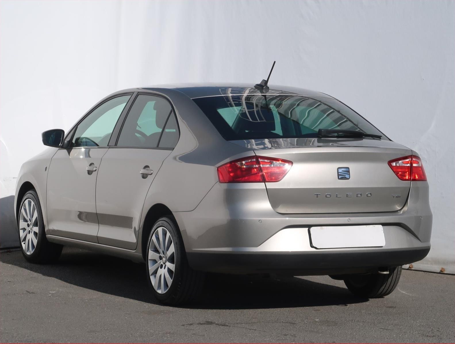Seat Toledo, 1.2 TSI, Navi - fotka 4